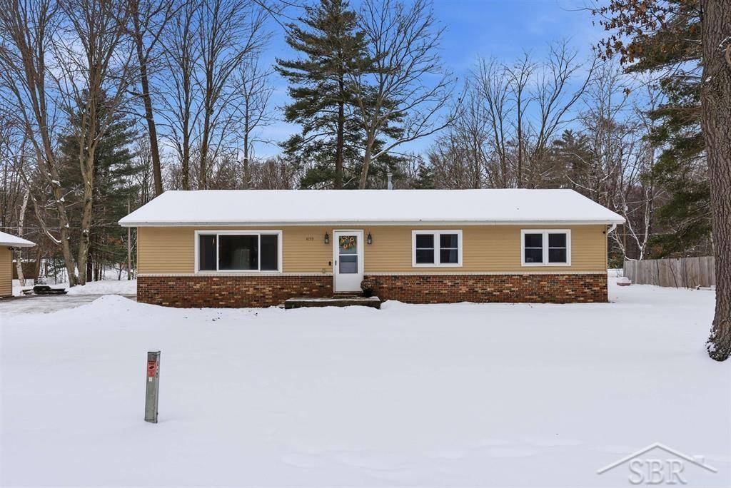 Sanford, MI 48657,4159 N Maple Crest DR