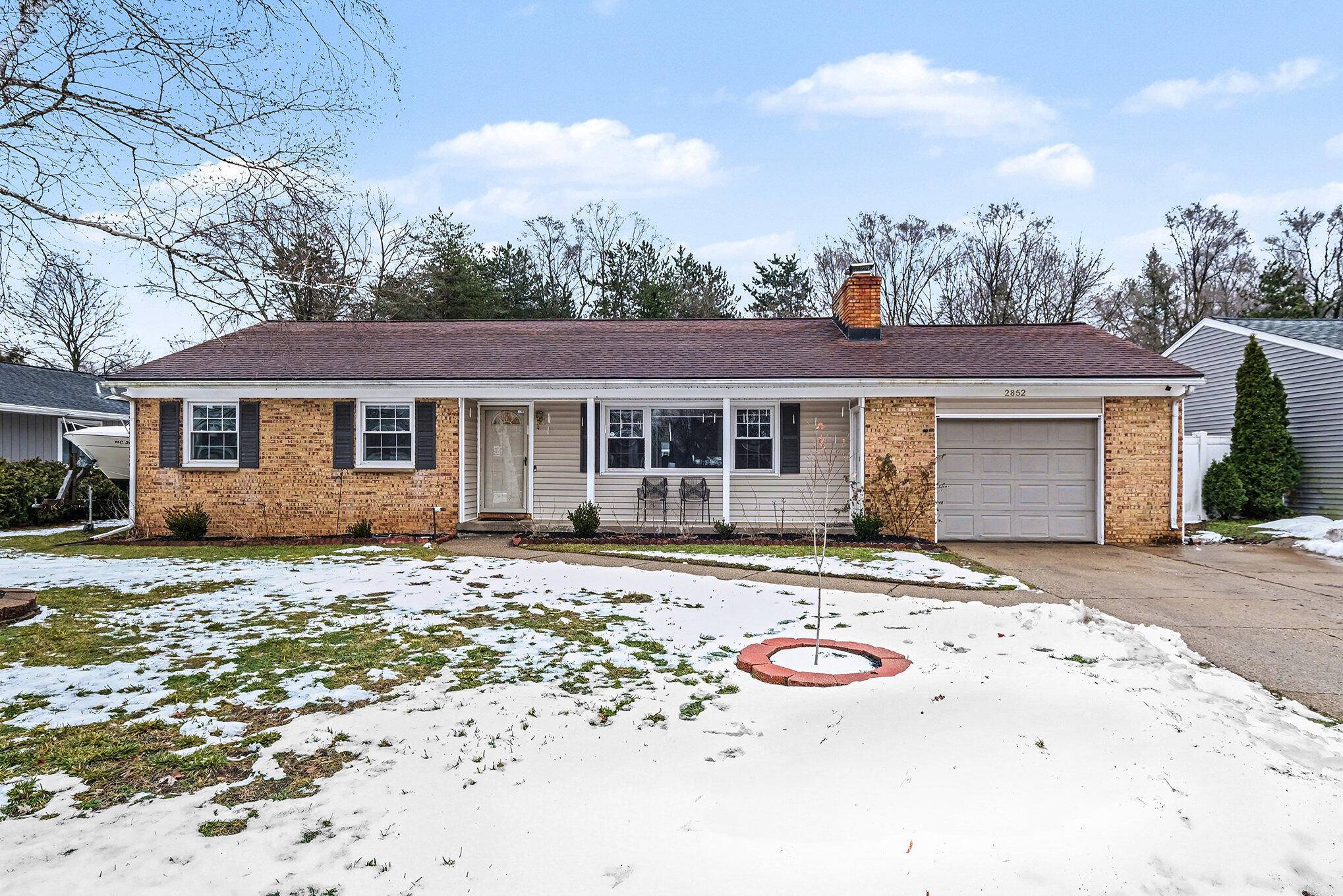 Grand Rapids, MI 49525,2852 Leelanau DR NE