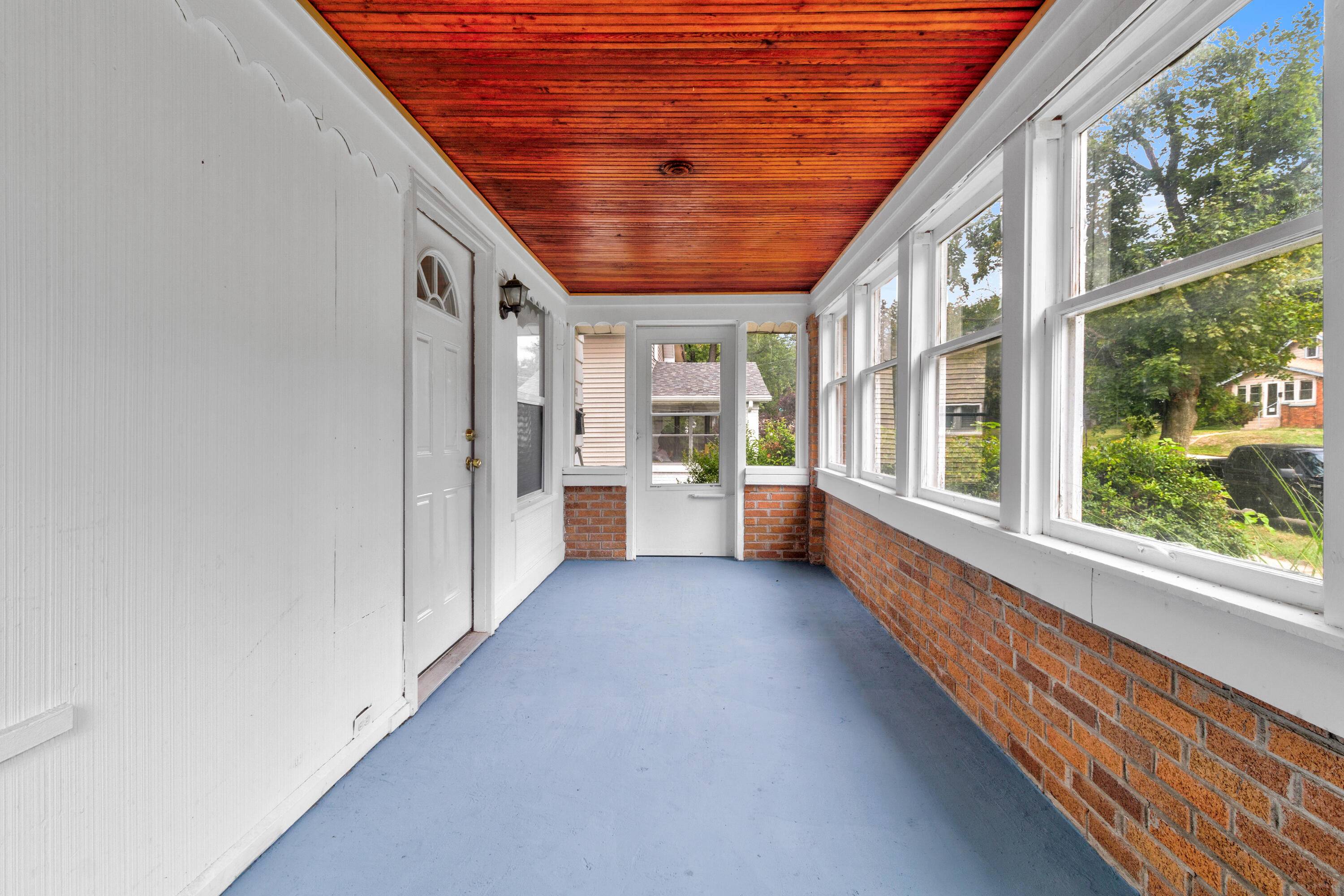 Grand Rapids, MI 49503,1047 Eastern AVE NE