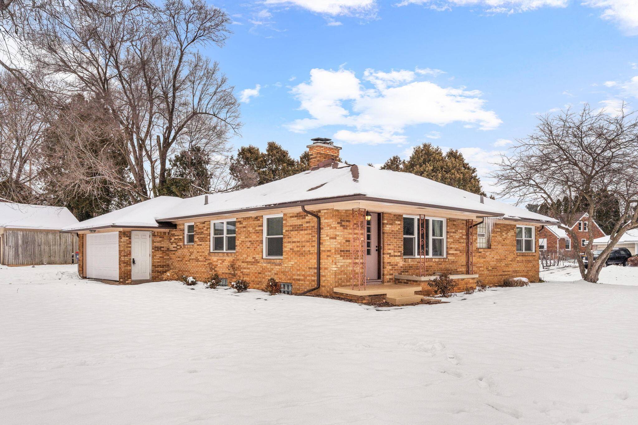 Grand Rapids, MI 49504,2113 Hamstead RD NW