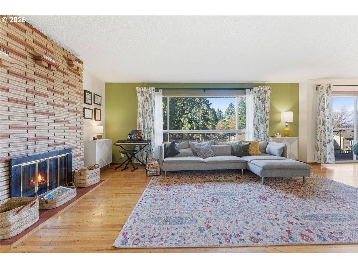 Tualatin, OR 97062,20155 SW BOONES FERRY RD