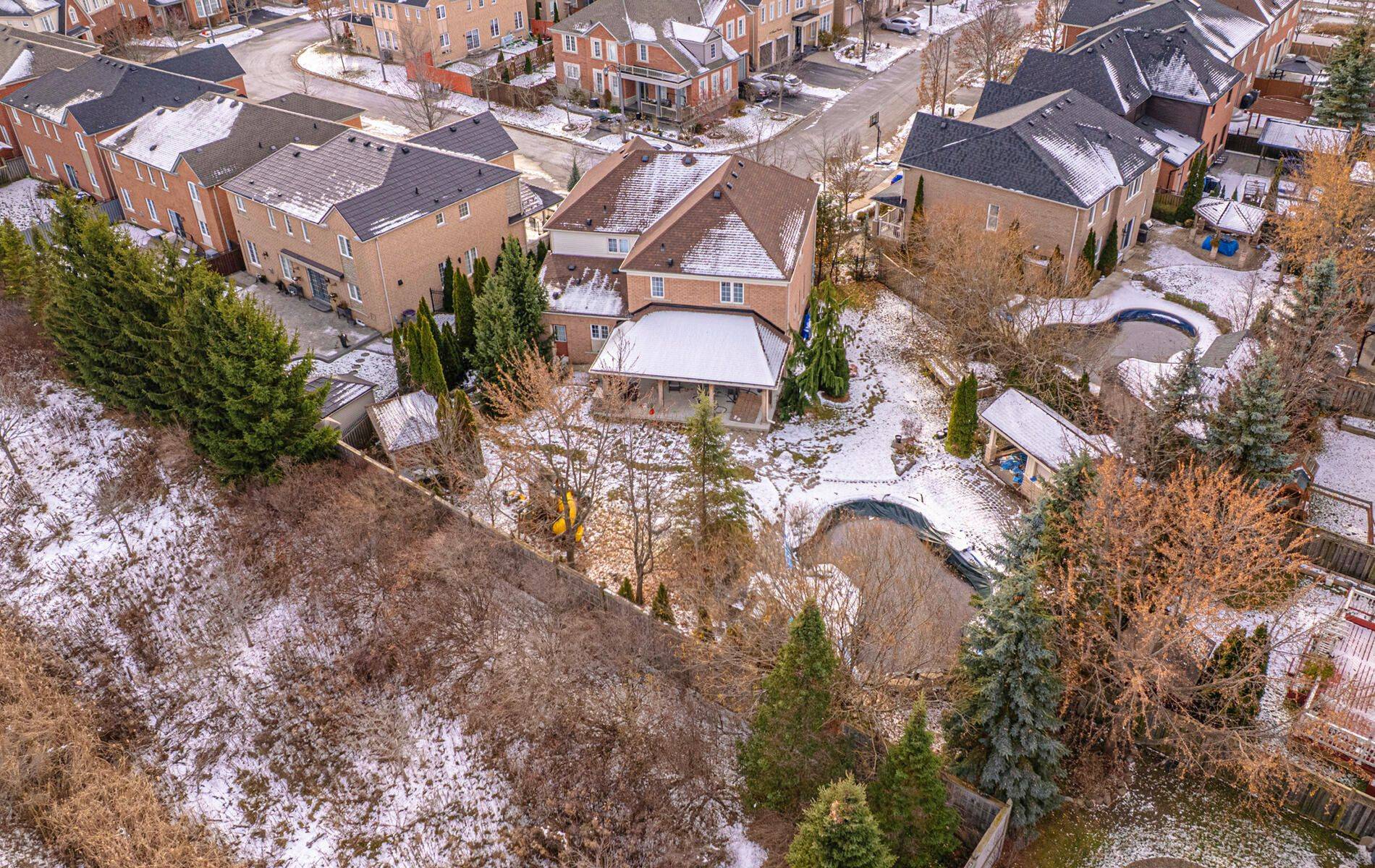 Ajax, ON L1T 0C5,56 Peacock CRES