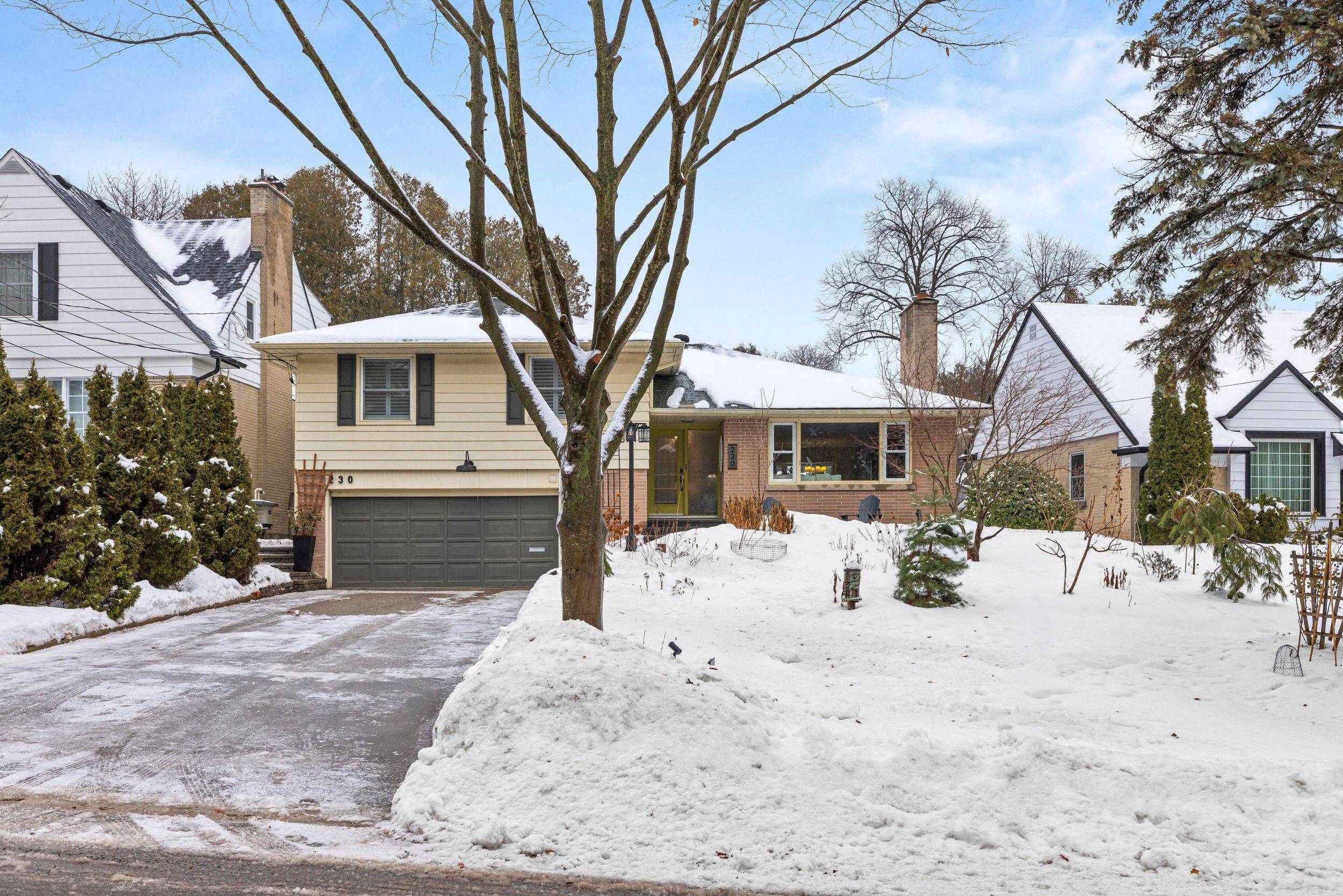 Oshawa, ON L1G 3B1,230 Glenwood CRES