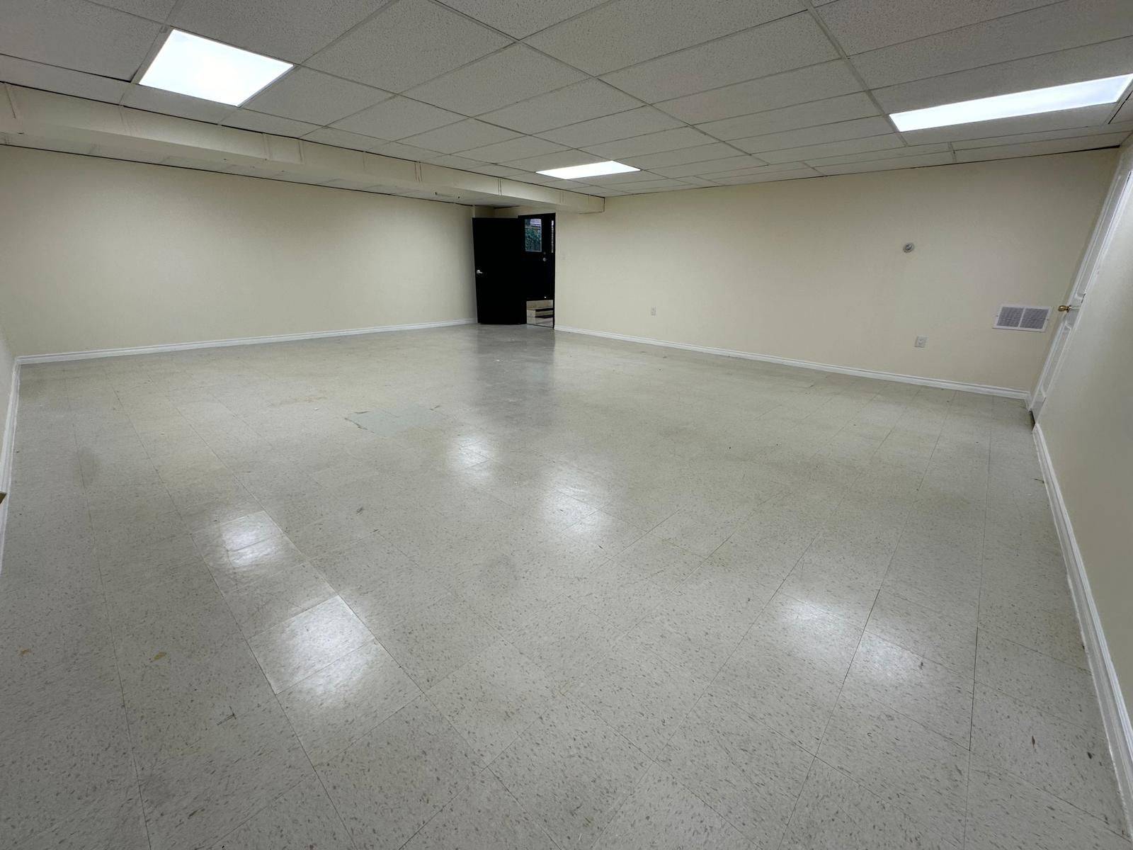 Toronto E07, ON M1S 3V8,4865 Sheppard AVE E #10 - (Lower, Rear)