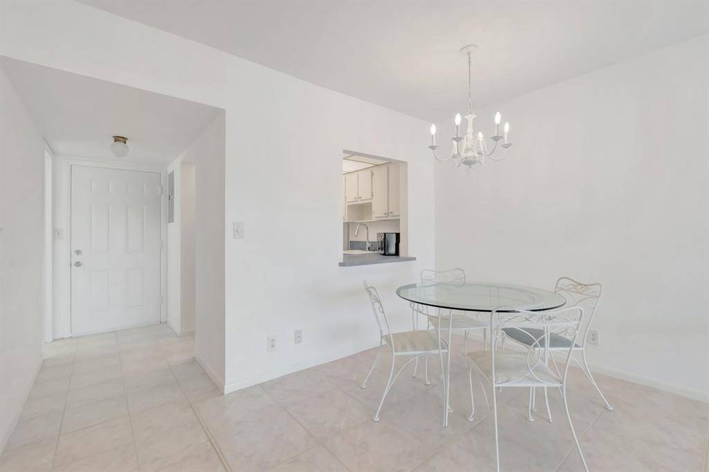 Boca Raton, FL 33487,5501 NW 2nd Ave #302