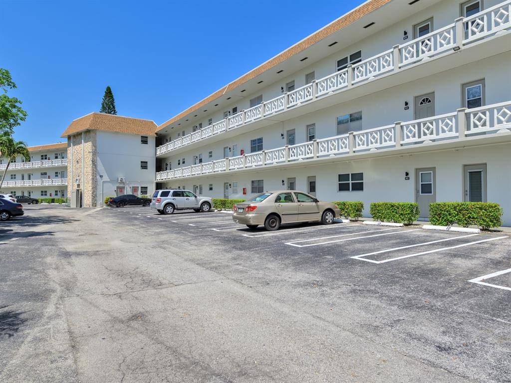 Lauderdale Lakes, FL 33319,3506 NW 49th Ave #416