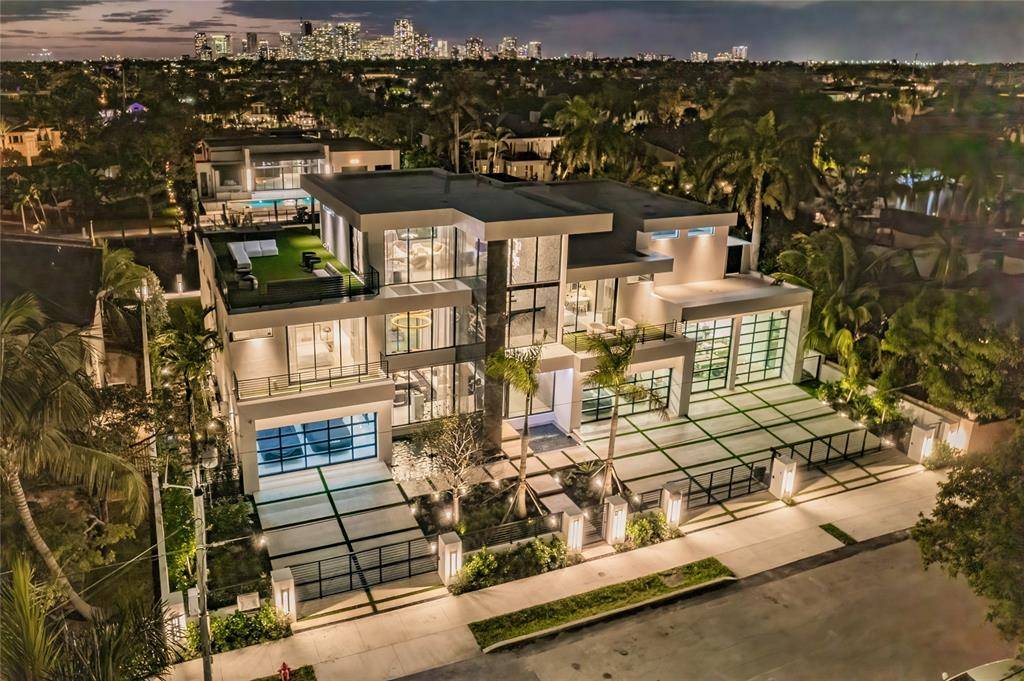 Fort Lauderdale, FL 33301,725 Poinciana Dr