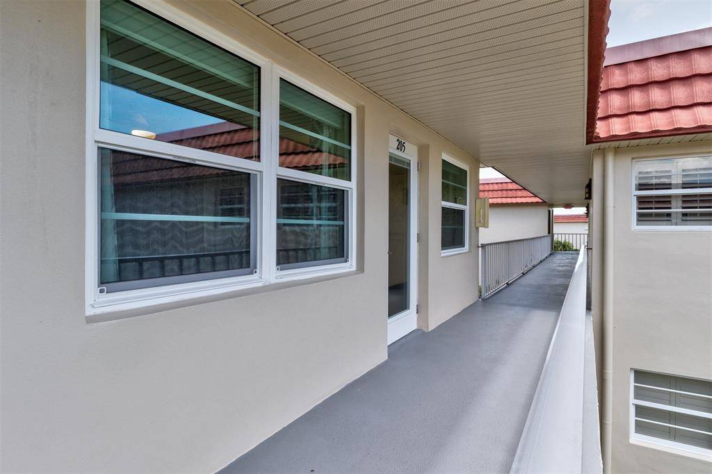 Vero Beach, FL 32967,32 Pine Arbor Lane #205