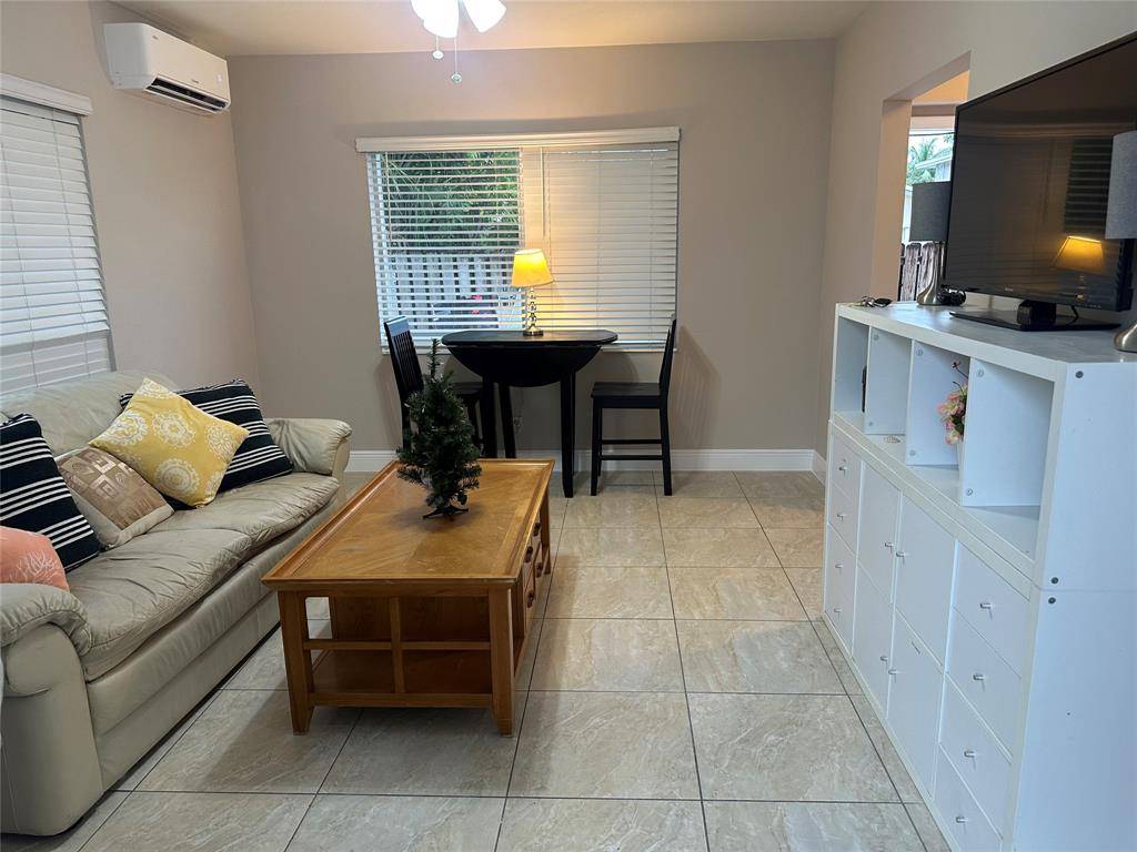 Fort Lauderdale, FL 33316,Address not disclosed