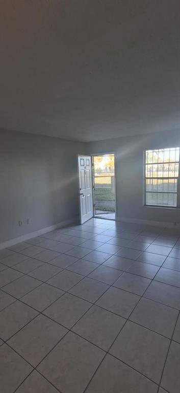 Miami, FL 33169,251 NW 177th St