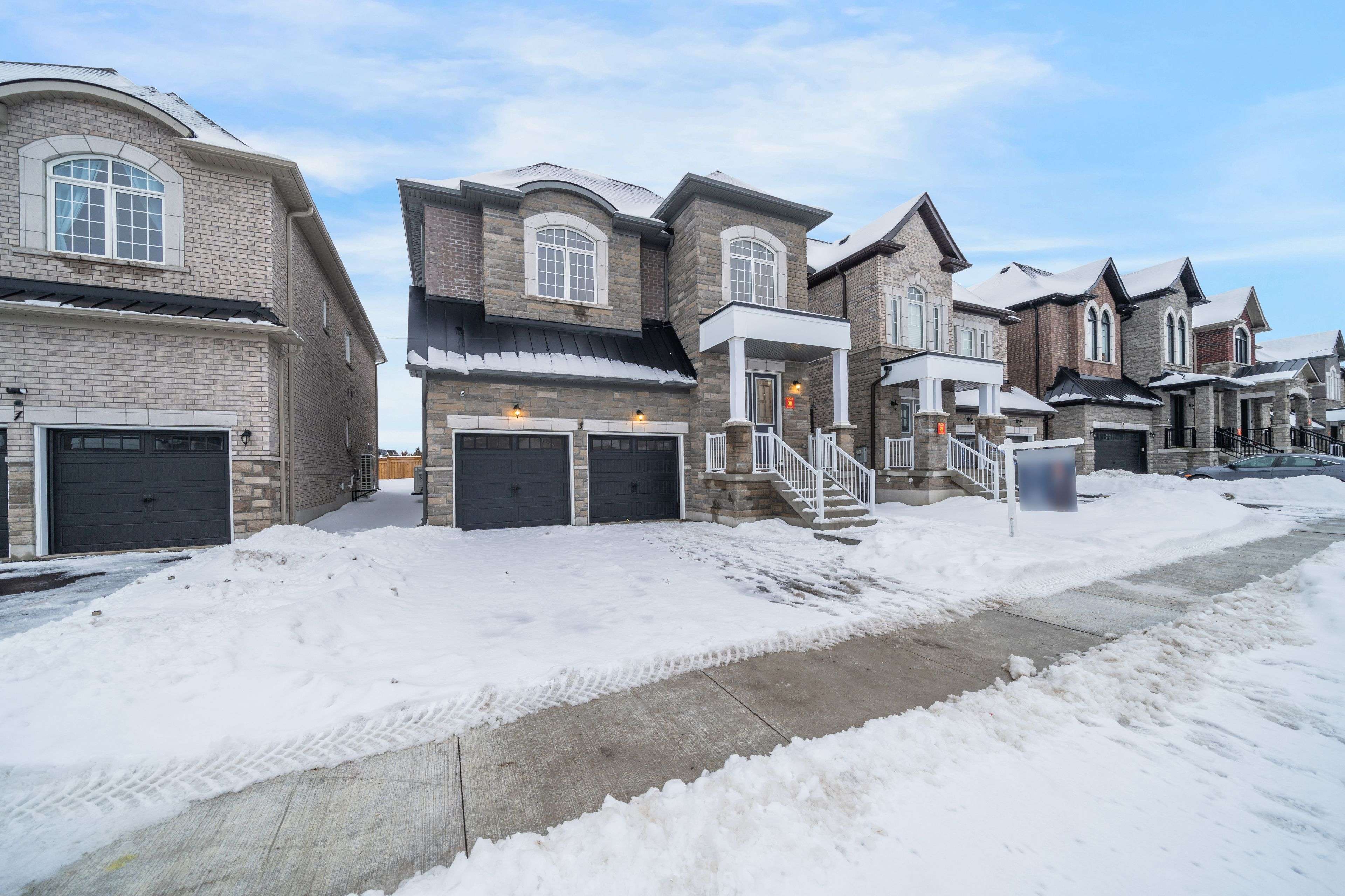 Richmond Hill, ON L4E 2Y5,3 Speciosa ST