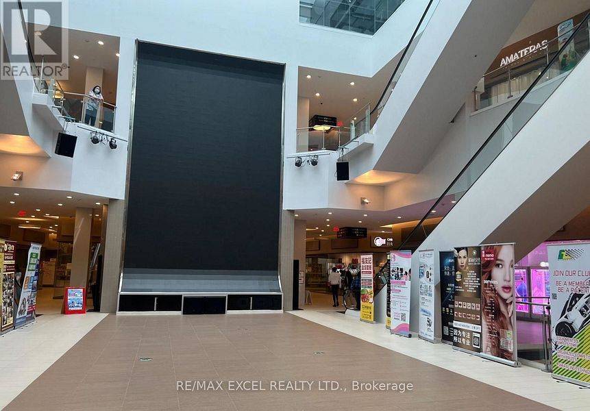 Markham, ON L6C 0M5,9390 Woodbine AVE #1B9