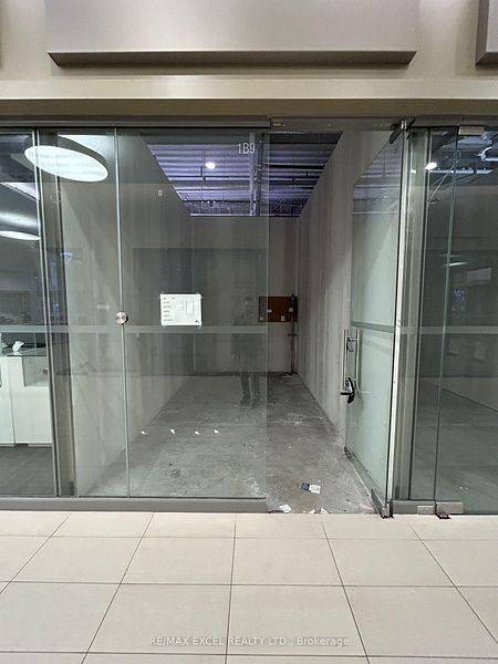 Markham, ON L6C 0M5,9390 Woodbine AVE #1B9