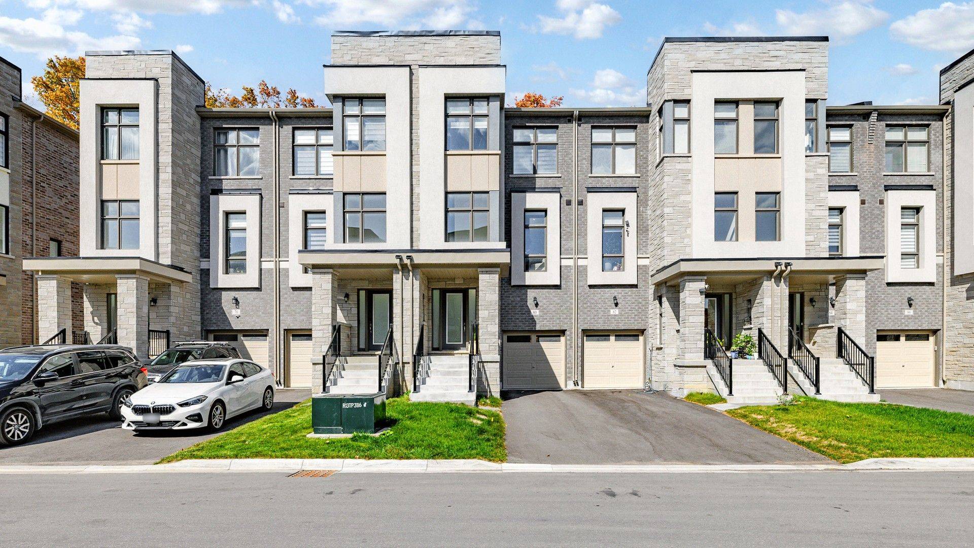 Richmond Hill, ON L4E 1L2,80 Puisaya DR