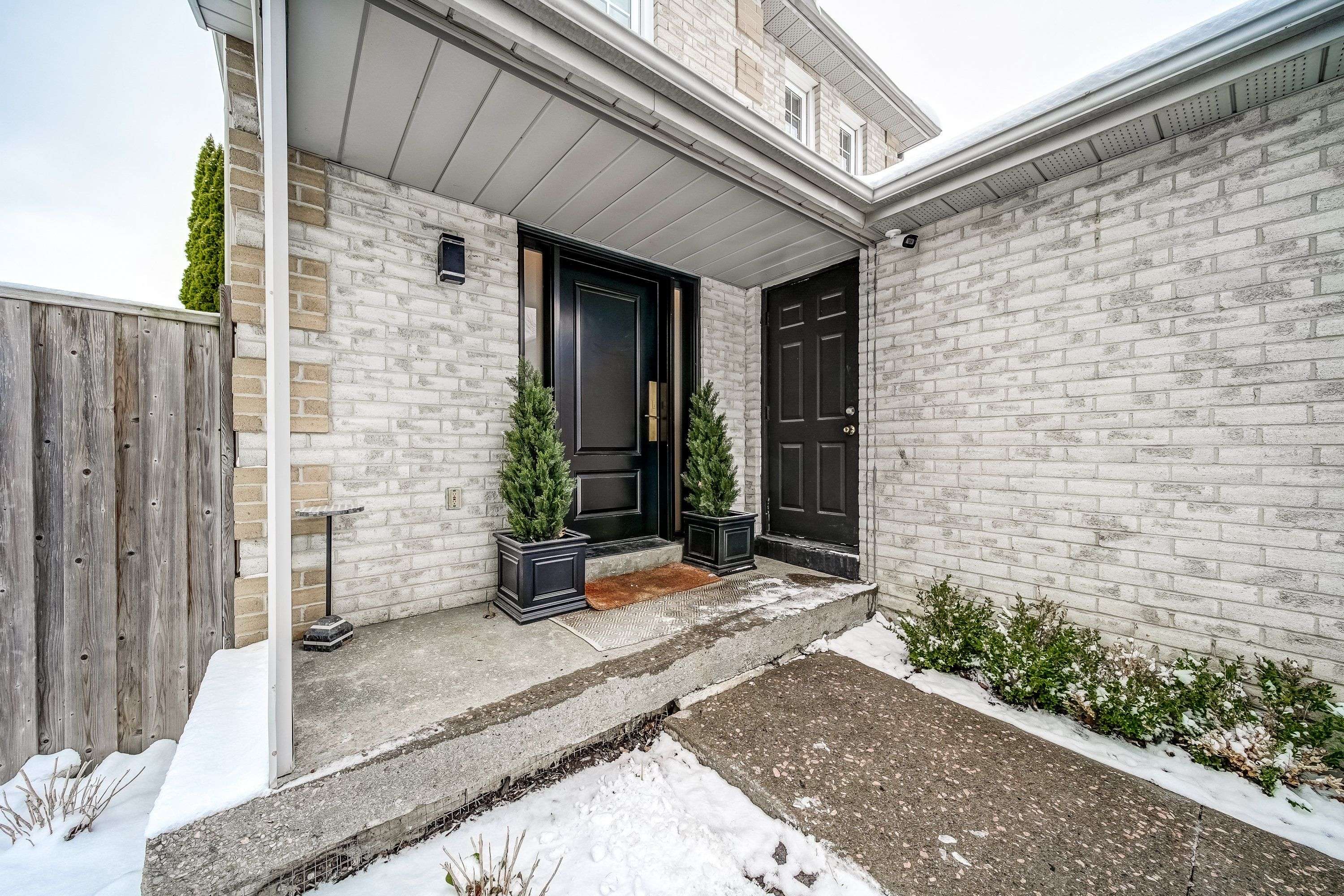 Aurora, ON L4G 6R2,158 Dawlish AVE