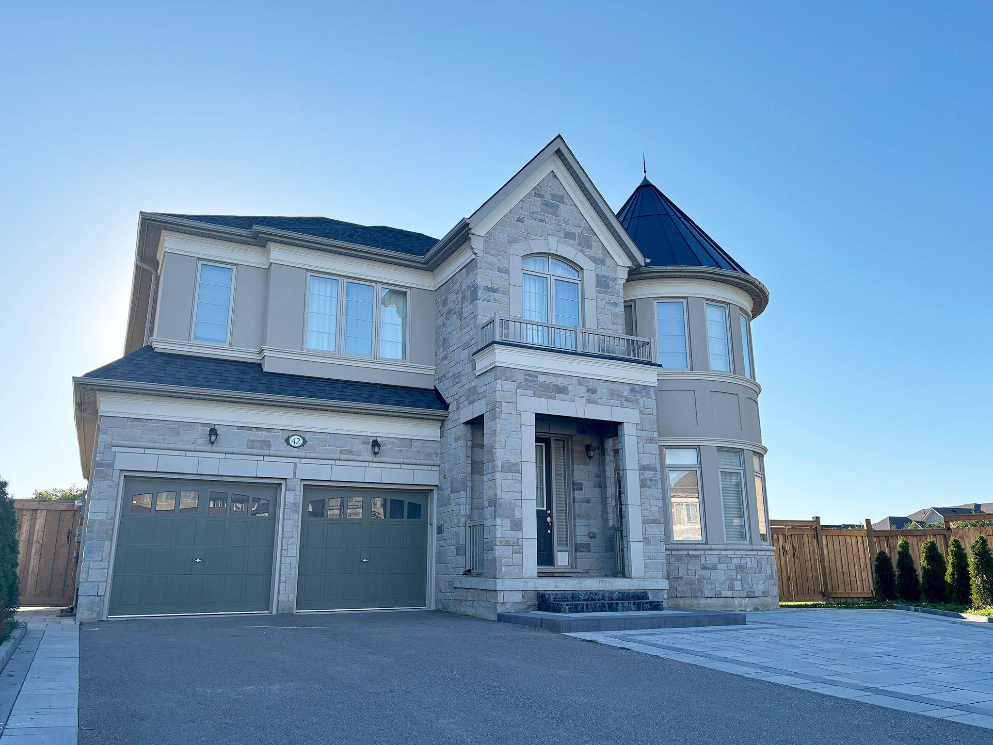 Newmarket, ON L3Y 0C7,Bsmt 42 Brown CT