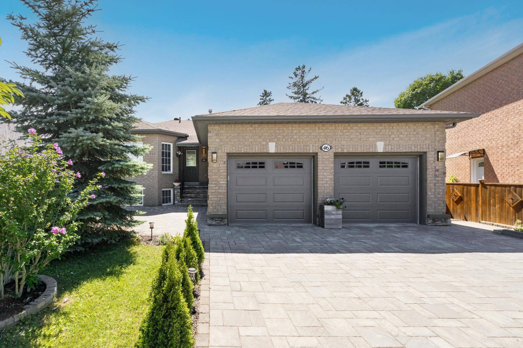 Barrie, ON L4N 9K5,46 Kell PL