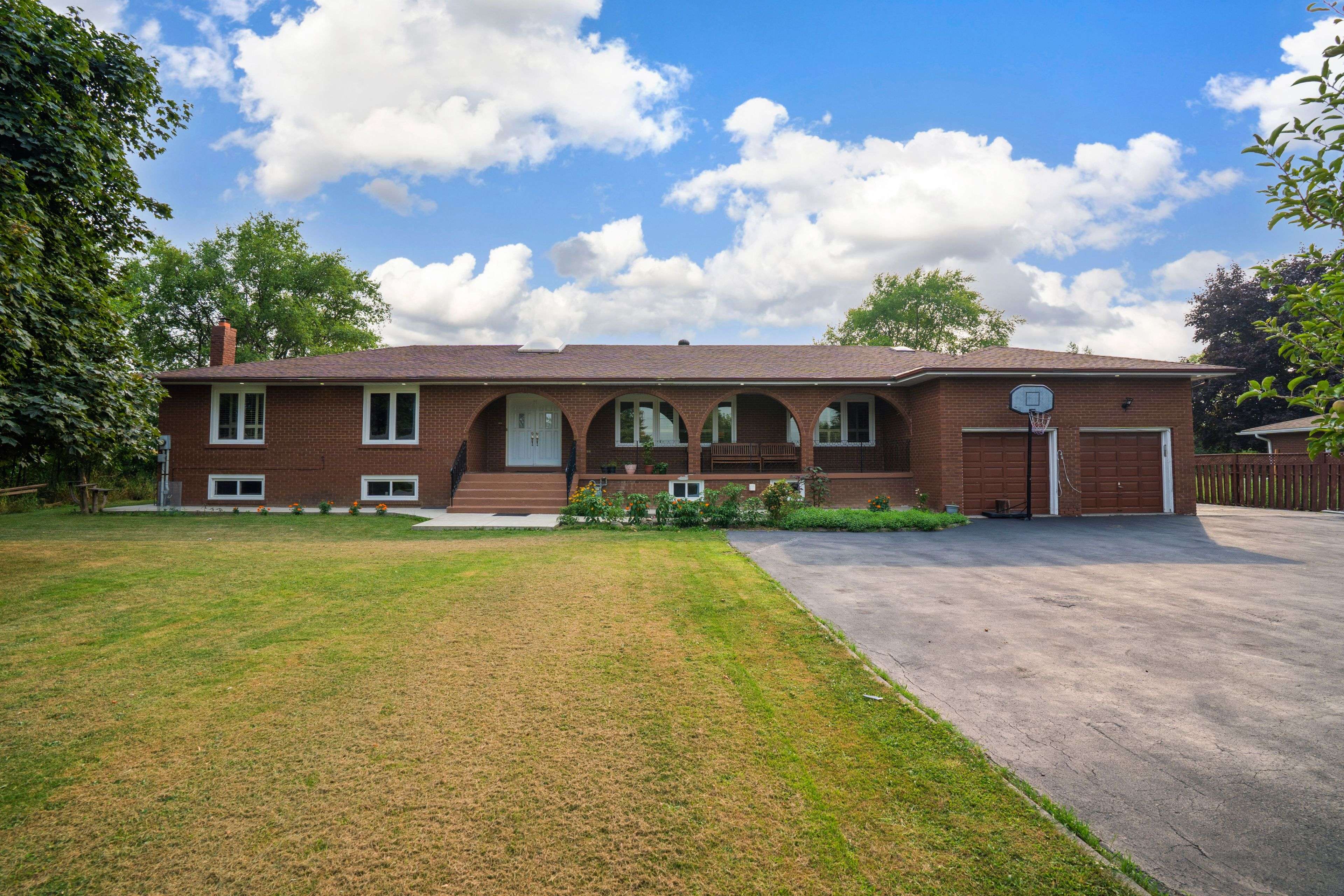 Halton Hills, ON L0P 1K0,8484 Winston Churchill BLVD N