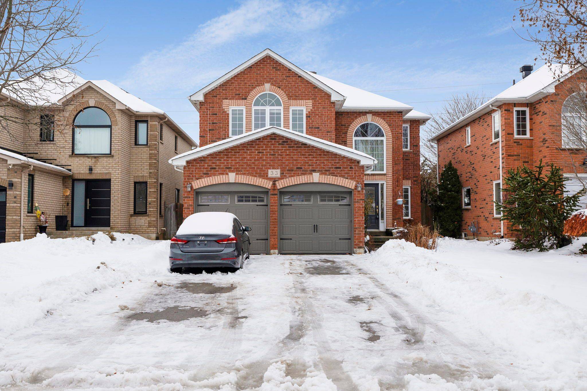 Halton Hills, ON L7G 5W8,33 Early ST
