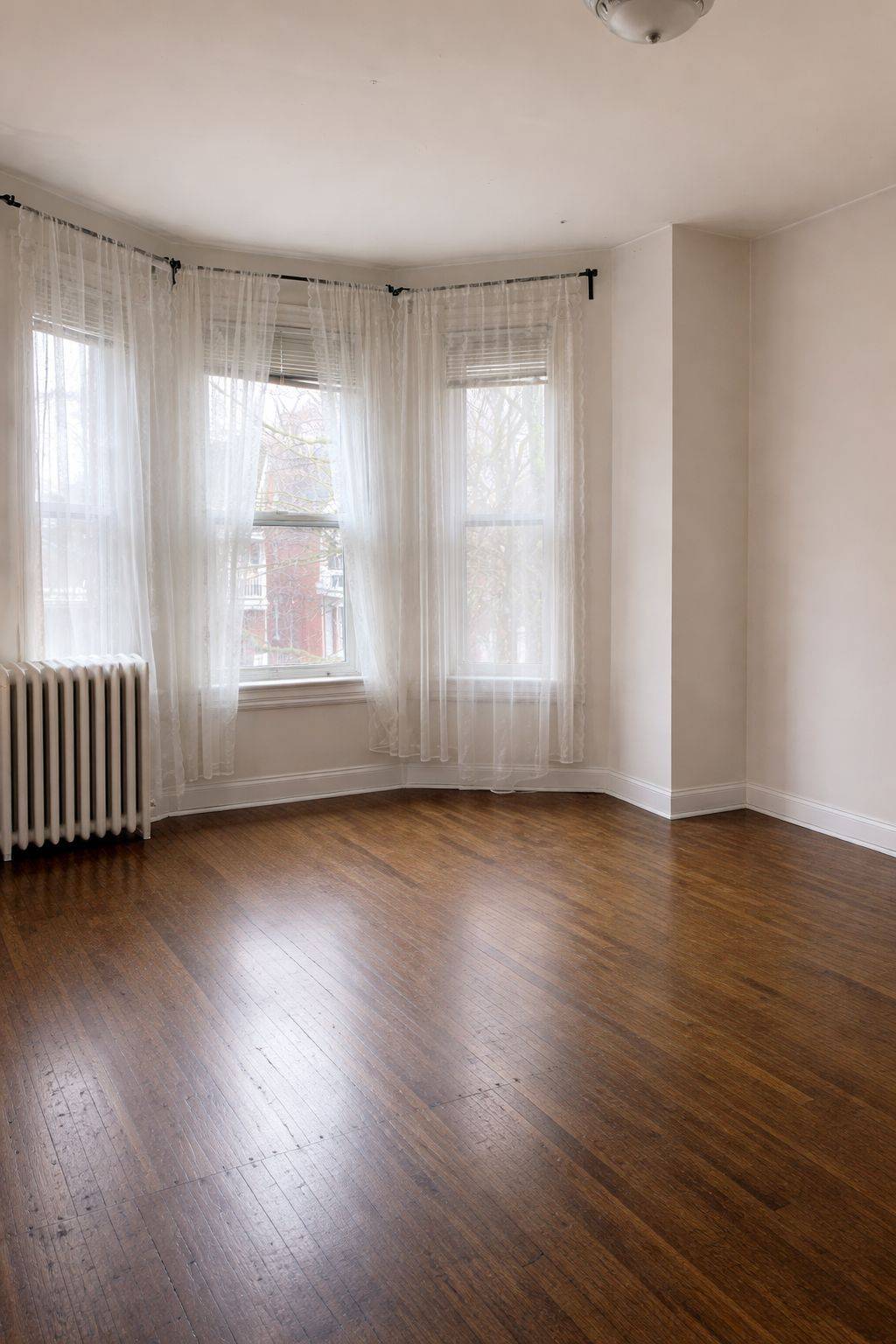 Toronto W01, ON M6K 2R9,190 Dunn AVE