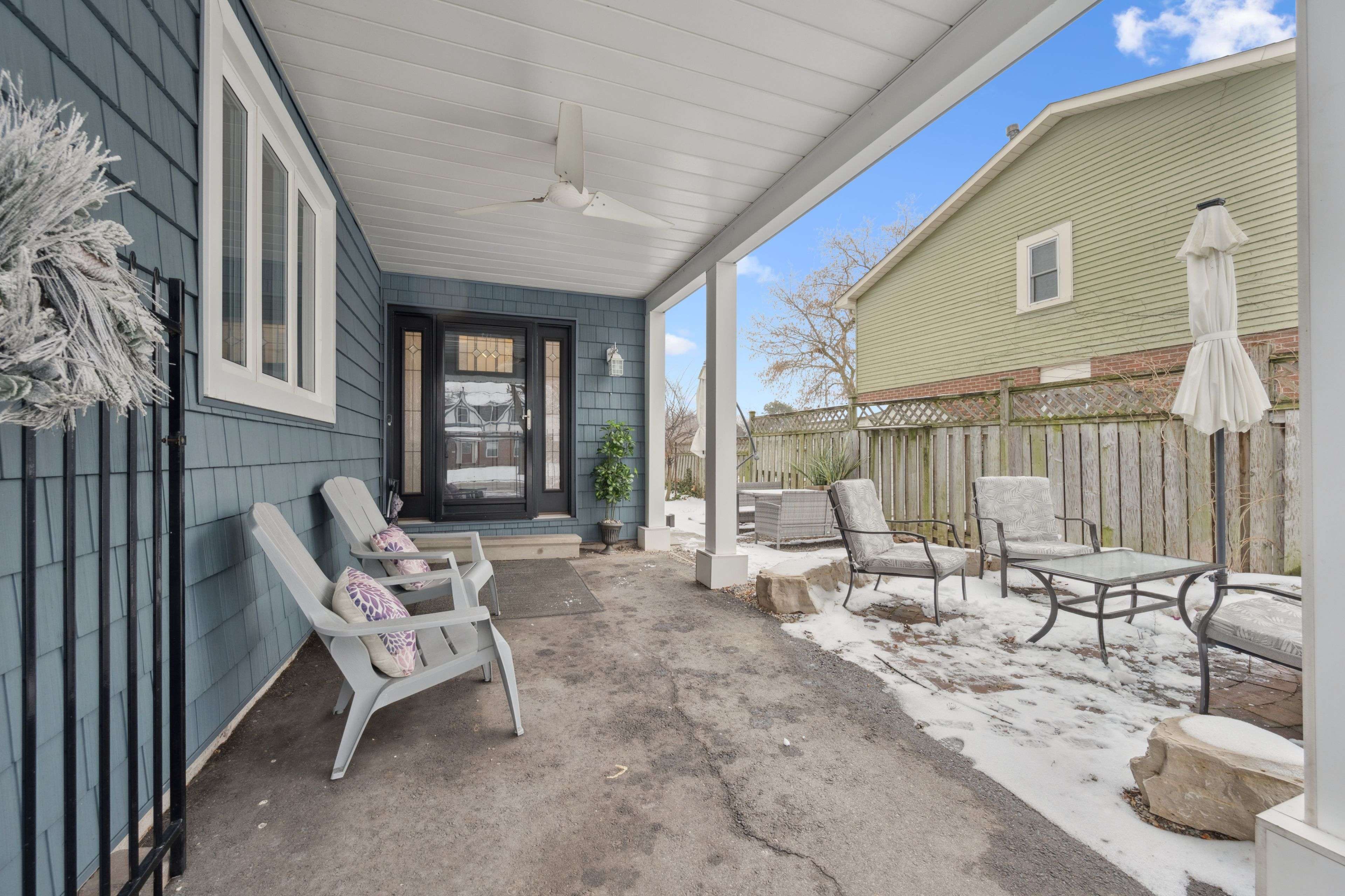 Burlington, ON L7L 2N8,637 Lomond CRES