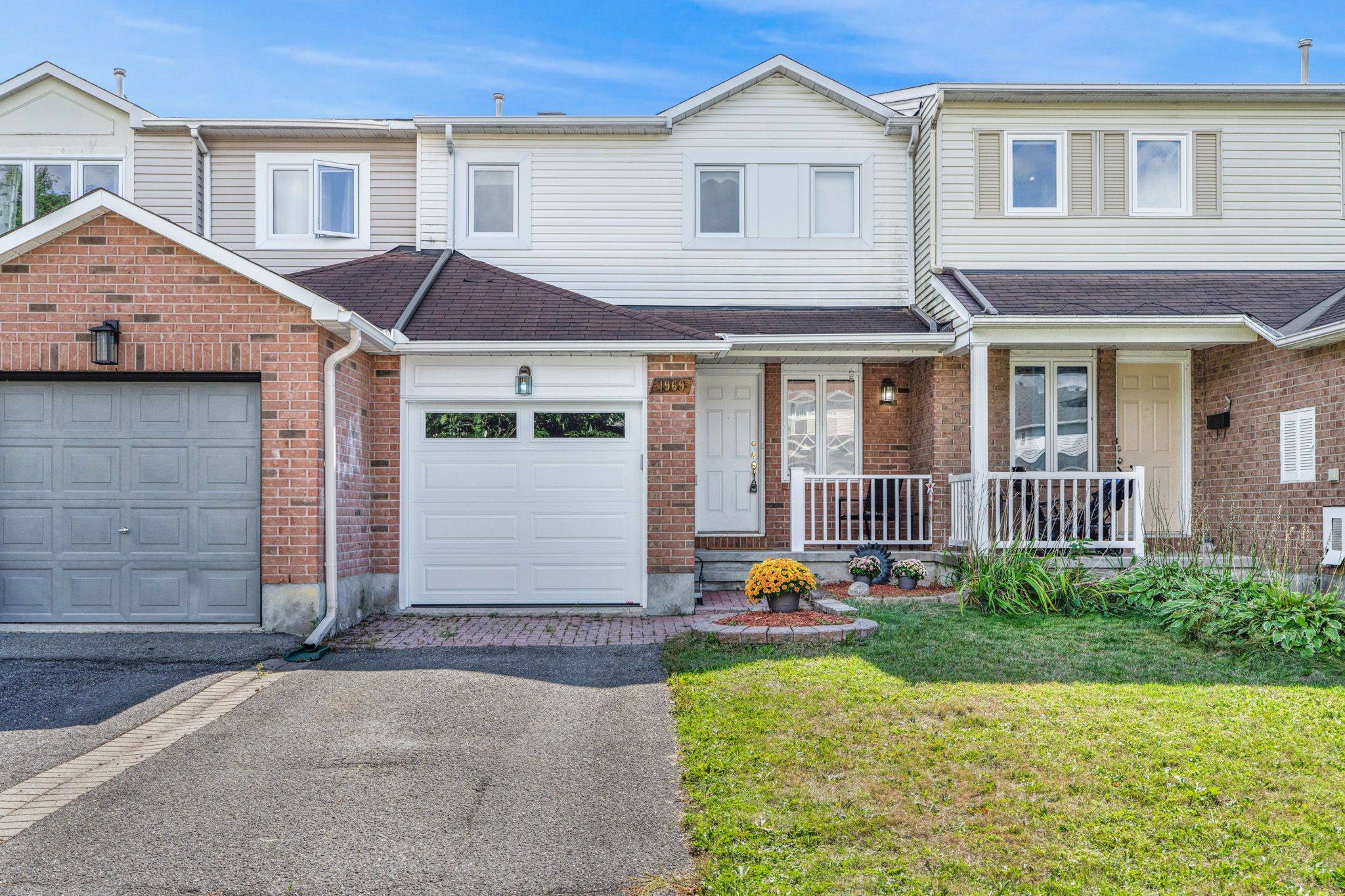 Orleans - Cumberland And Area, ON K4A 3T1,1969 SUNLAND DR