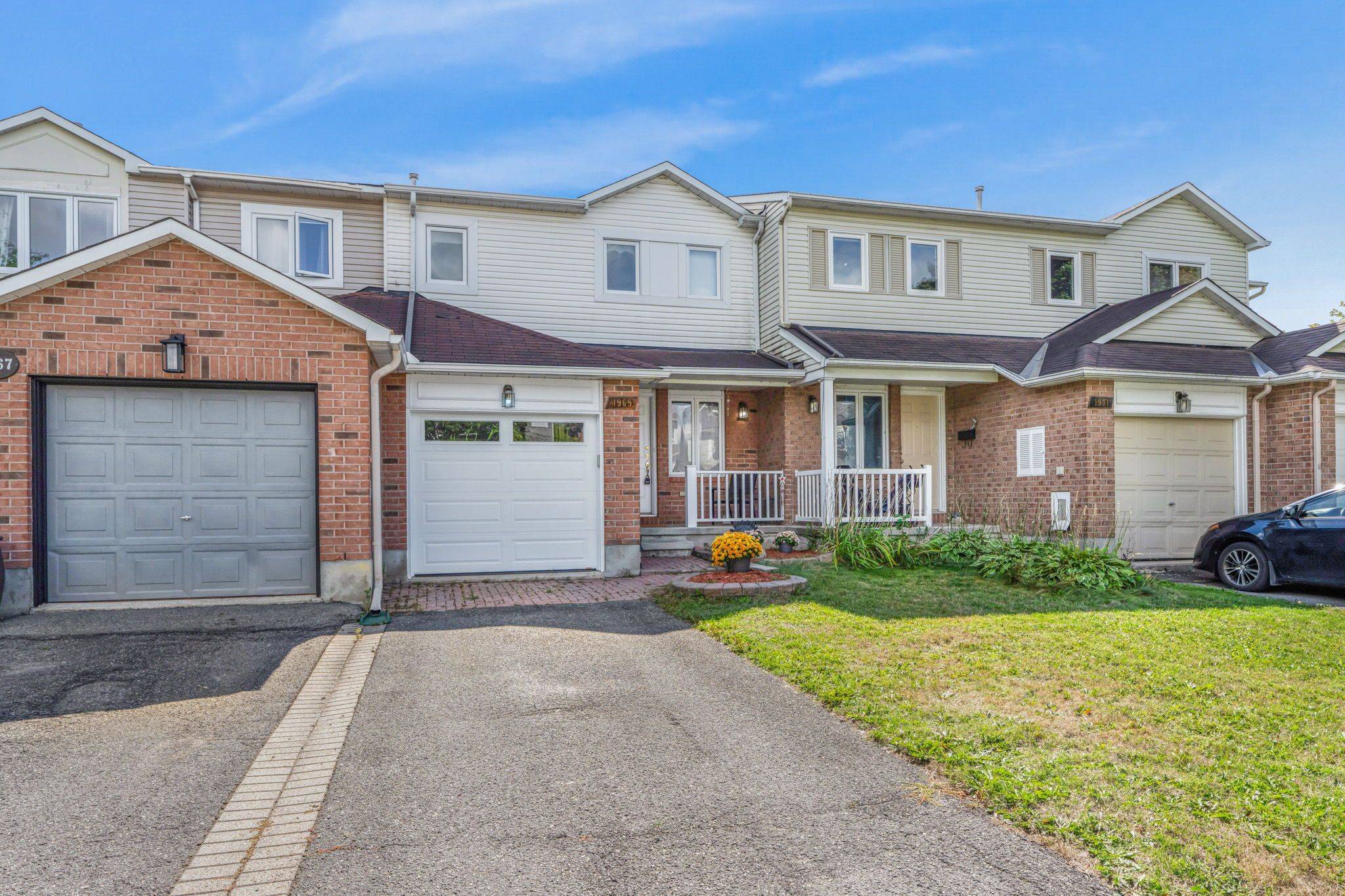 Orleans - Cumberland And Area, ON K4A 3T1,1969 SUNLAND DR