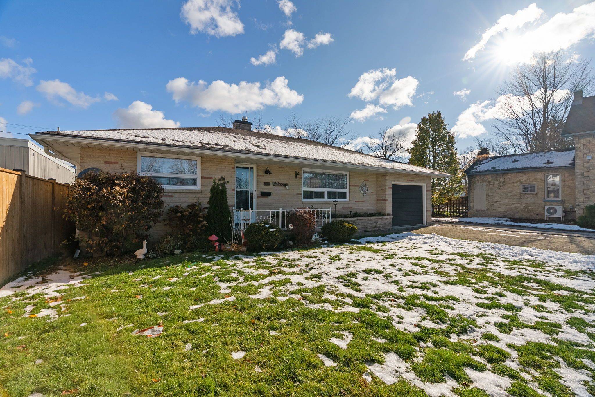 South Huron, ON N0M 1S6,376 William ST