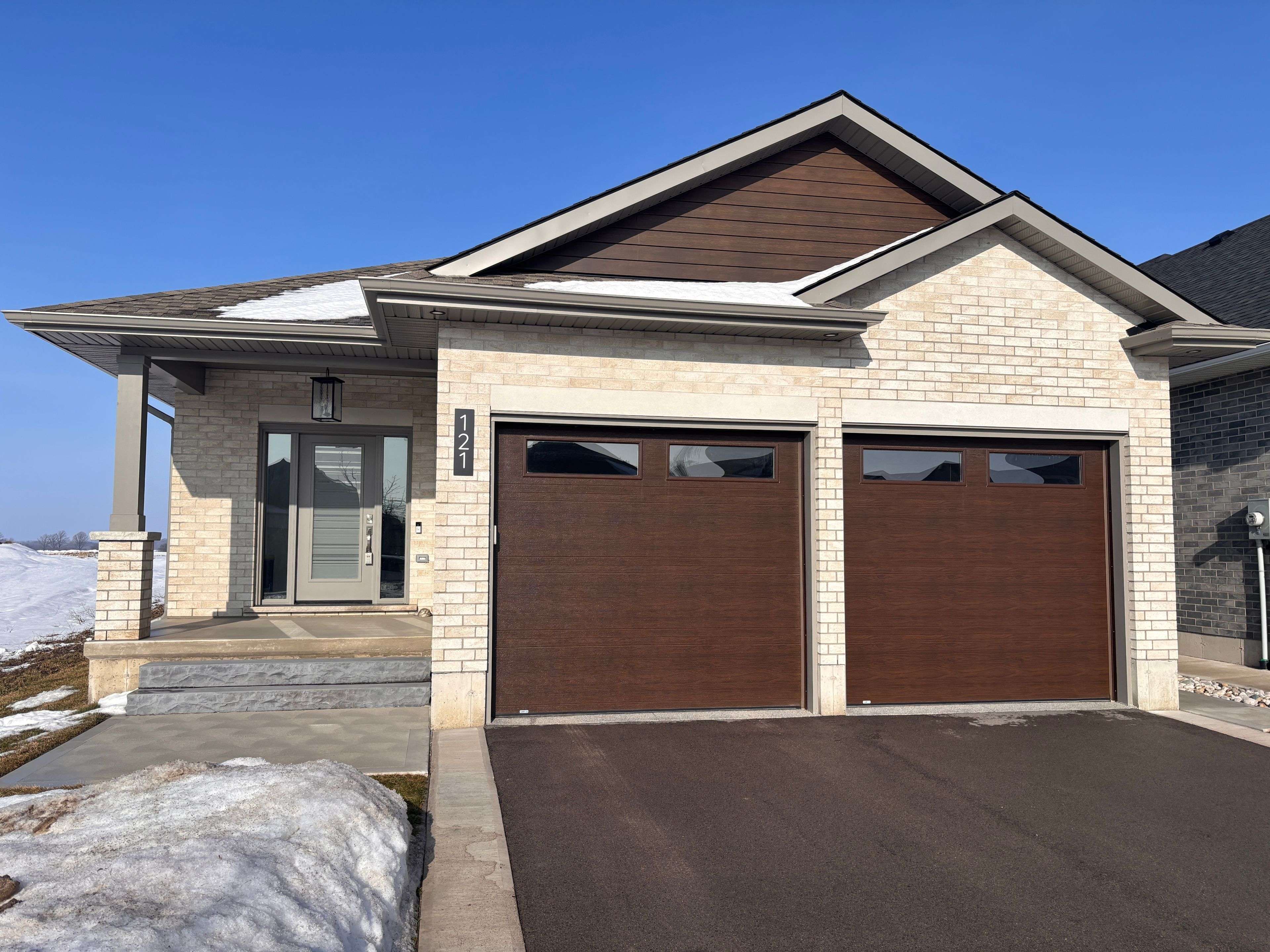 St. Marys, ON N4X 0C1,121 Glass ST