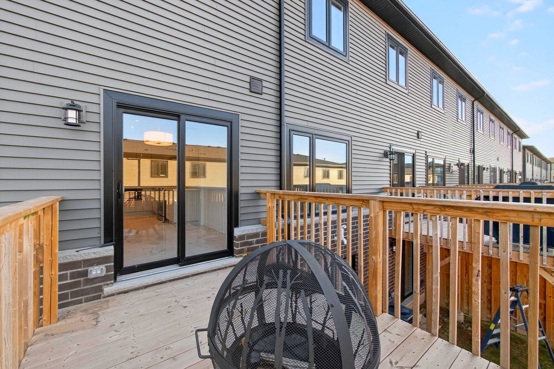 Hamilton, ON L9C 0E7,47 BENSLEY LN