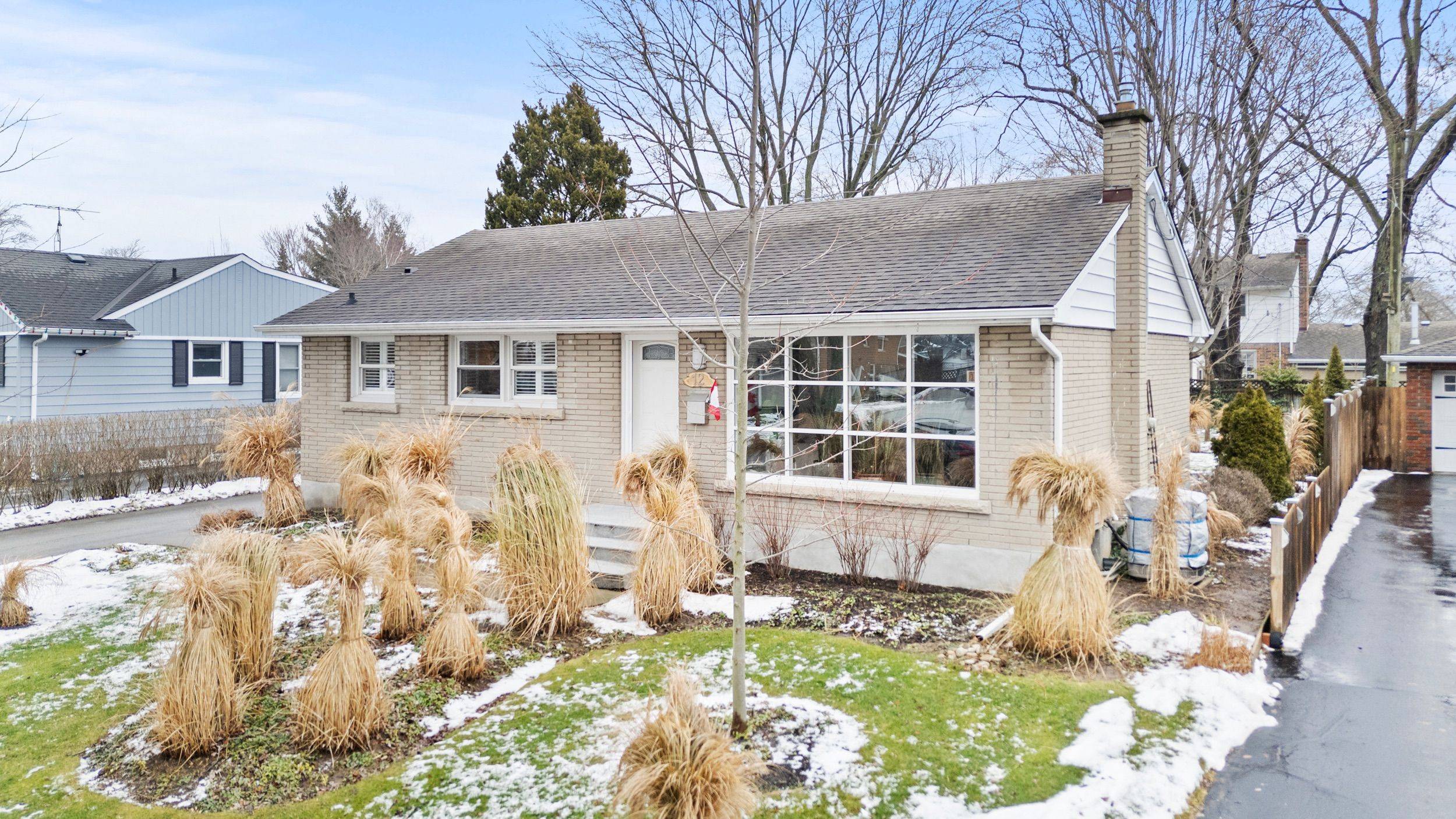 Welland, ON L3C 2E9,12 Home ST