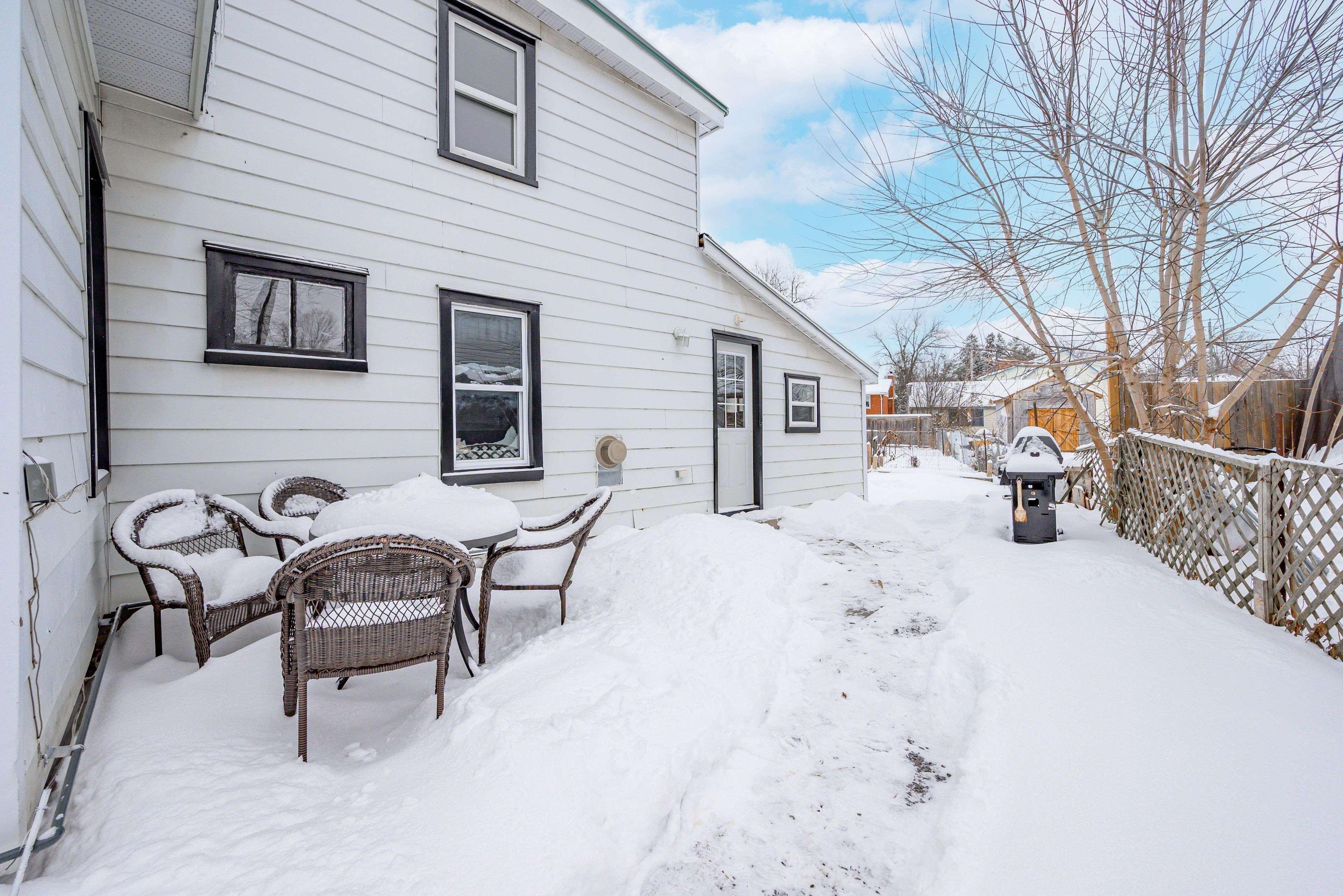 Tweed, ON K0K 3J0,411 Moira ST W