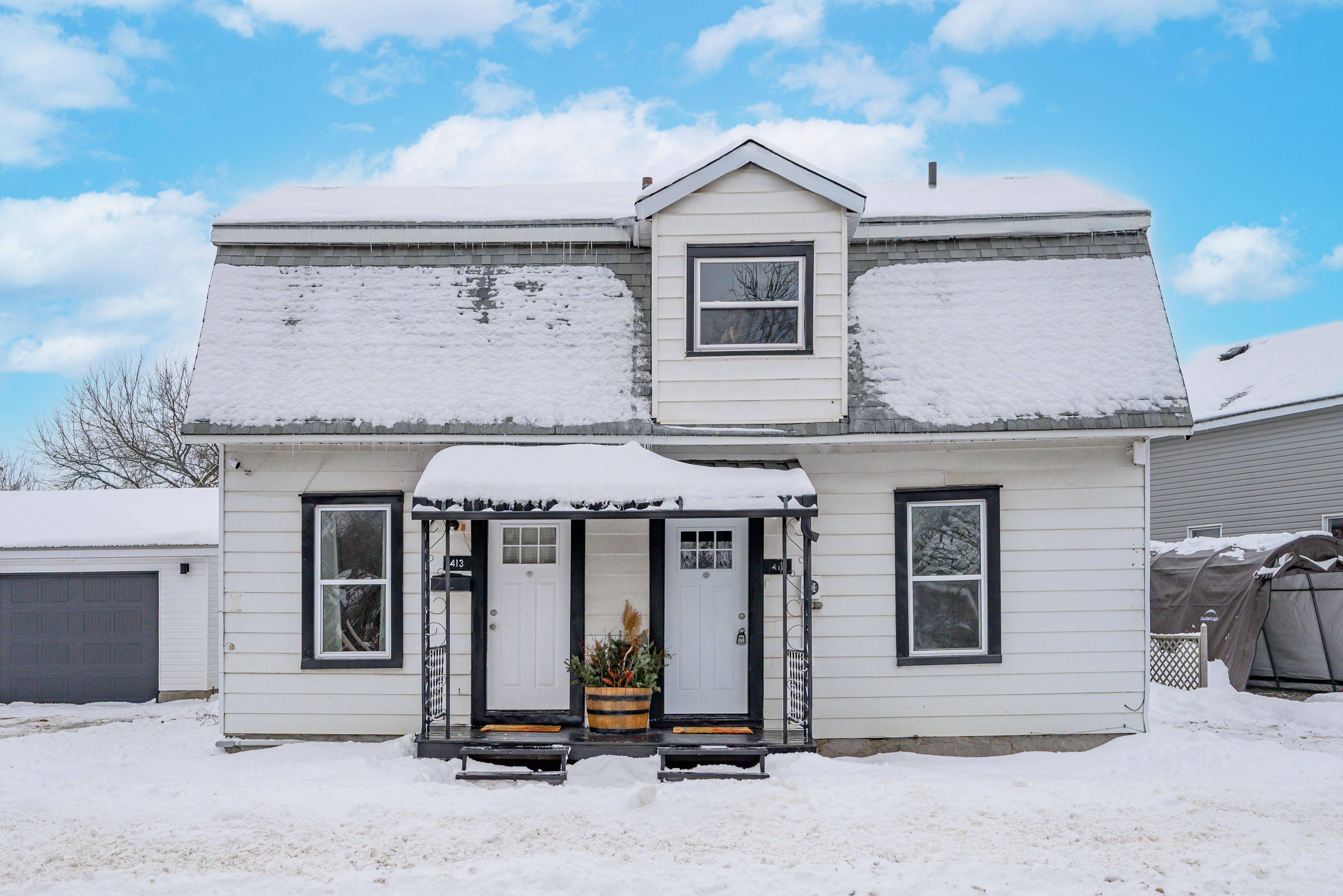 Tweed, ON K0K 3J0,411 Moira ST W