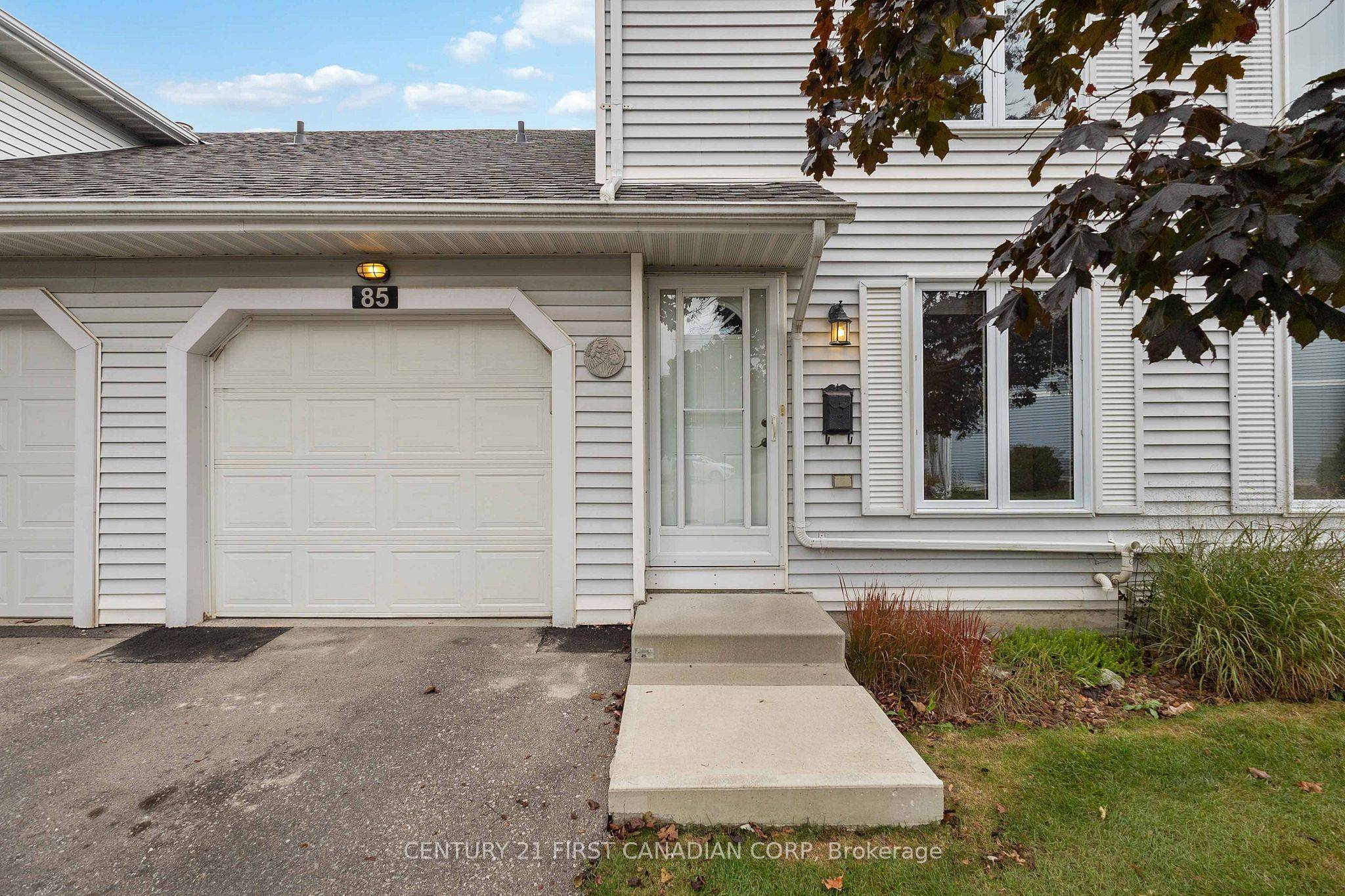 London South, ON N6J 4X4,120 Centre ST #85