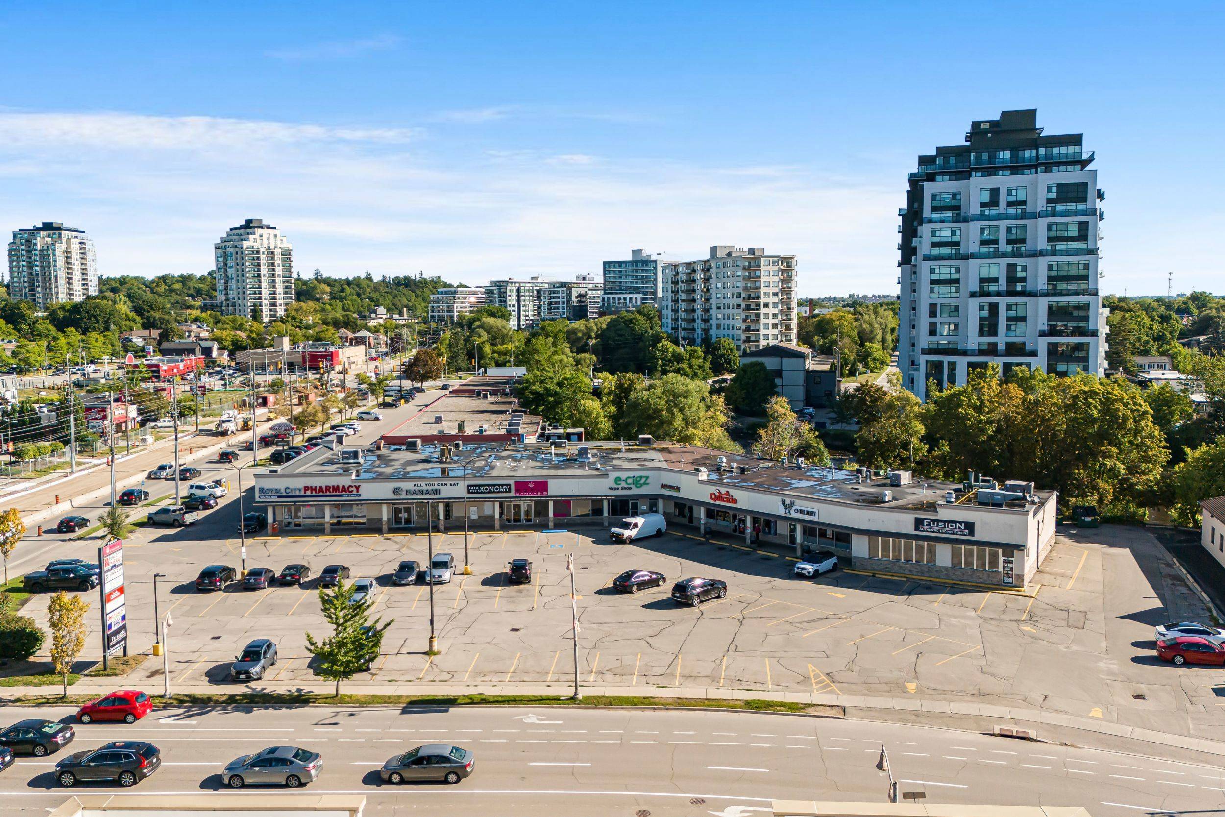 Guelph, ON N1H 4H6,92 Gordon ST