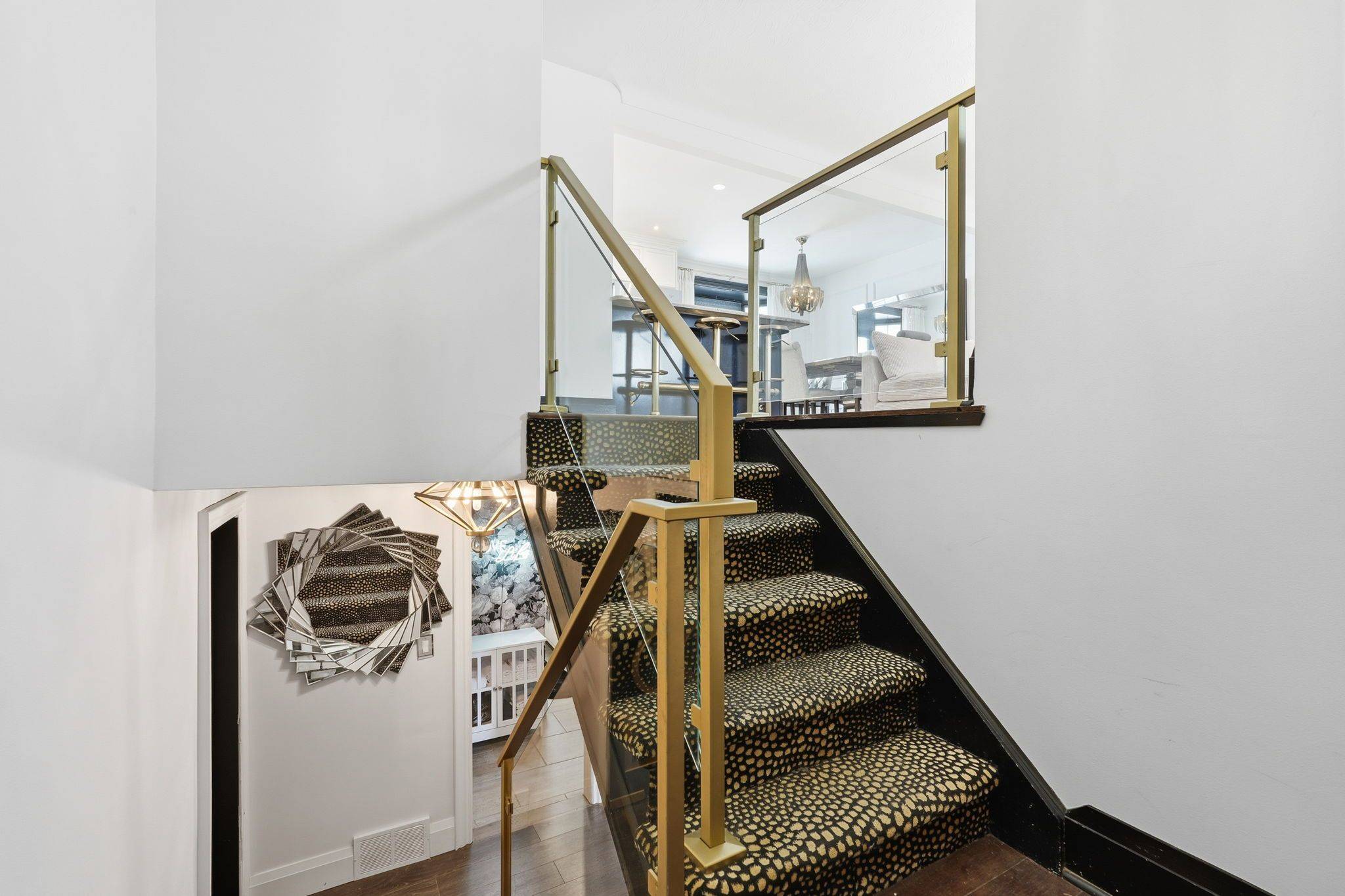 Niagara-on-the-lake, ON L0S 1J0,13 Upper Canada DR