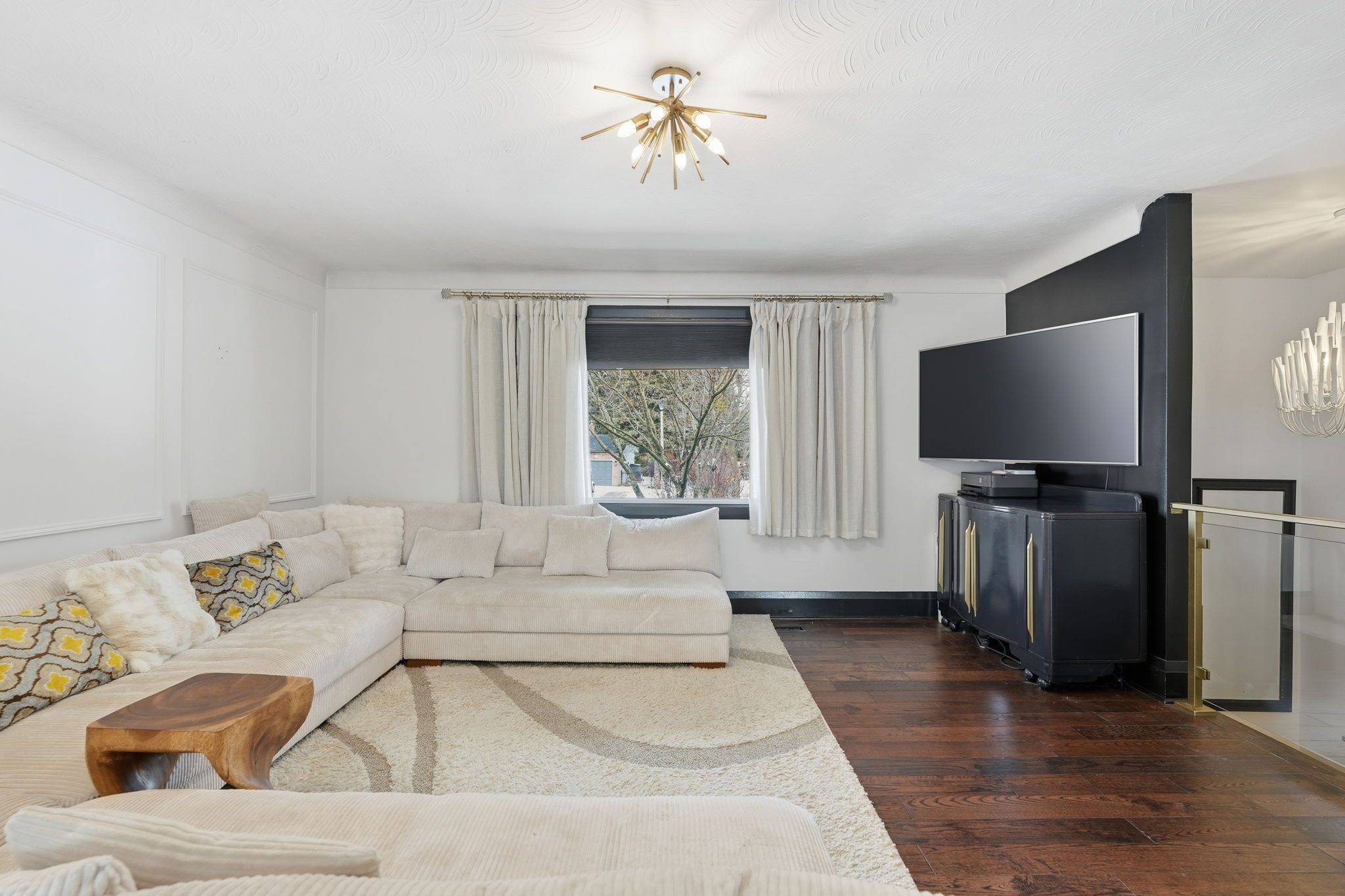 Niagara-on-the-lake, ON L0S 1J0,13 Upper Canada DR