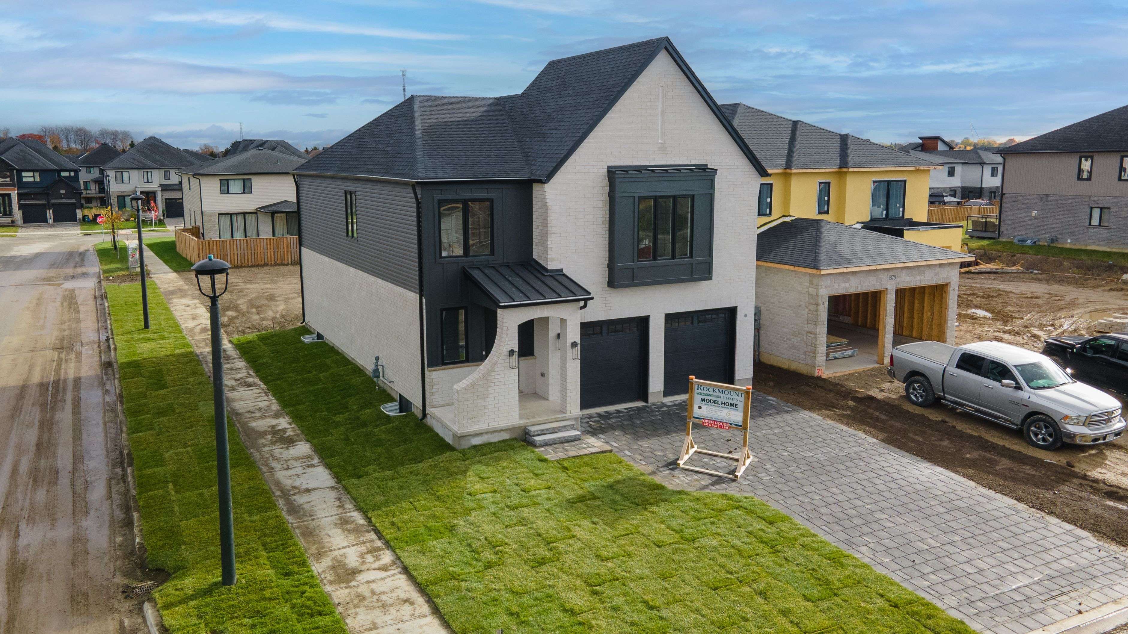 London North, ON N6G 0Z8,1382 Shields PL