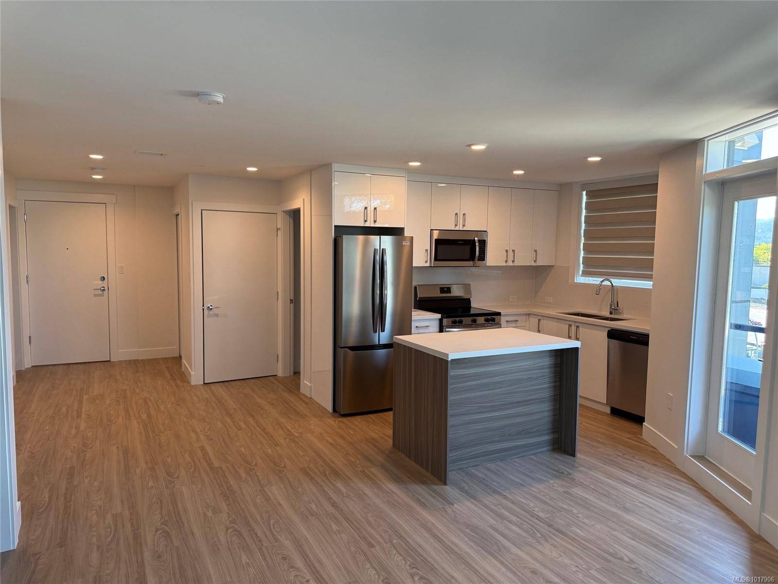 Nanaimo, BC V9V 1W4,6320 Sentinal Dr #505