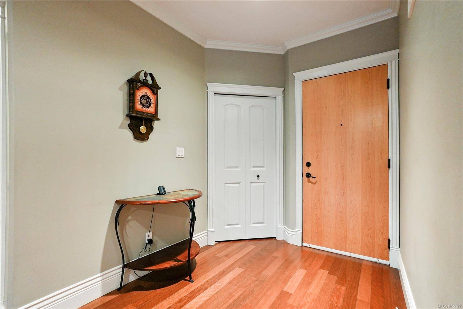 Langford, BC V9B 2X4,755 Goldstream Ave #214