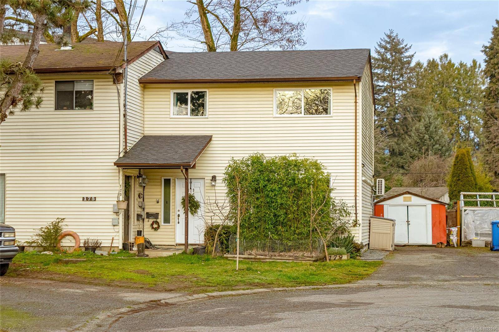 Duncan, BC V9L 4Y4,179 McKinstry Pl