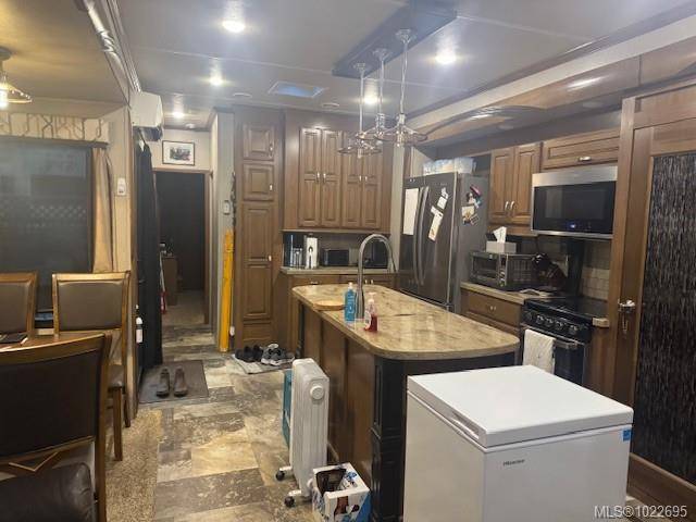 Bowser, BC V0R 1G0,6901 Island Hwy #1