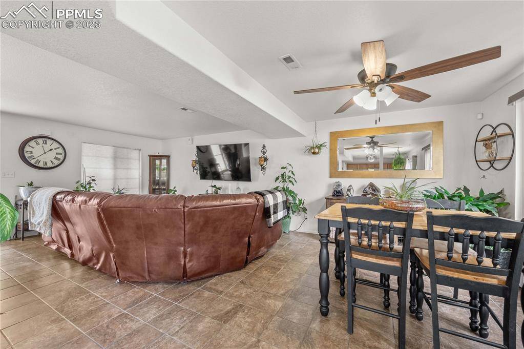 Pueblo, CO 81005,5326 Red Cedar CT