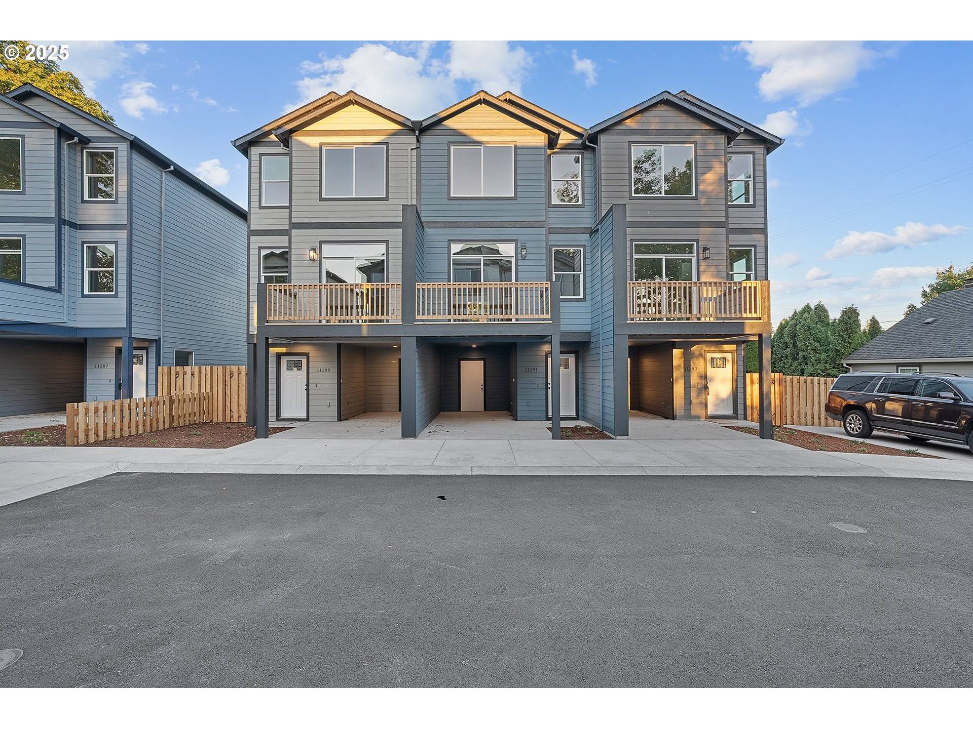 Portland, OR 97216,11191 SE STARK ST