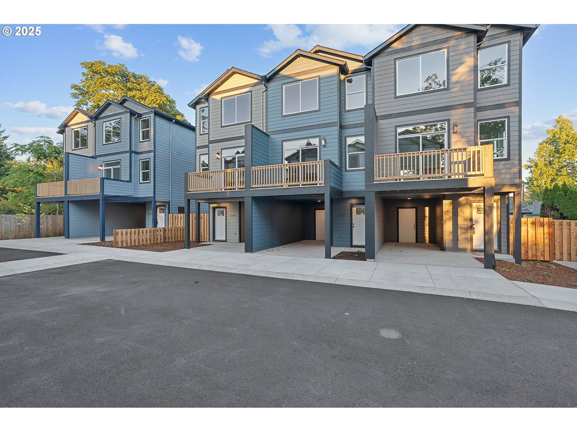 Portland, OR 97216,11191 SE STARK ST