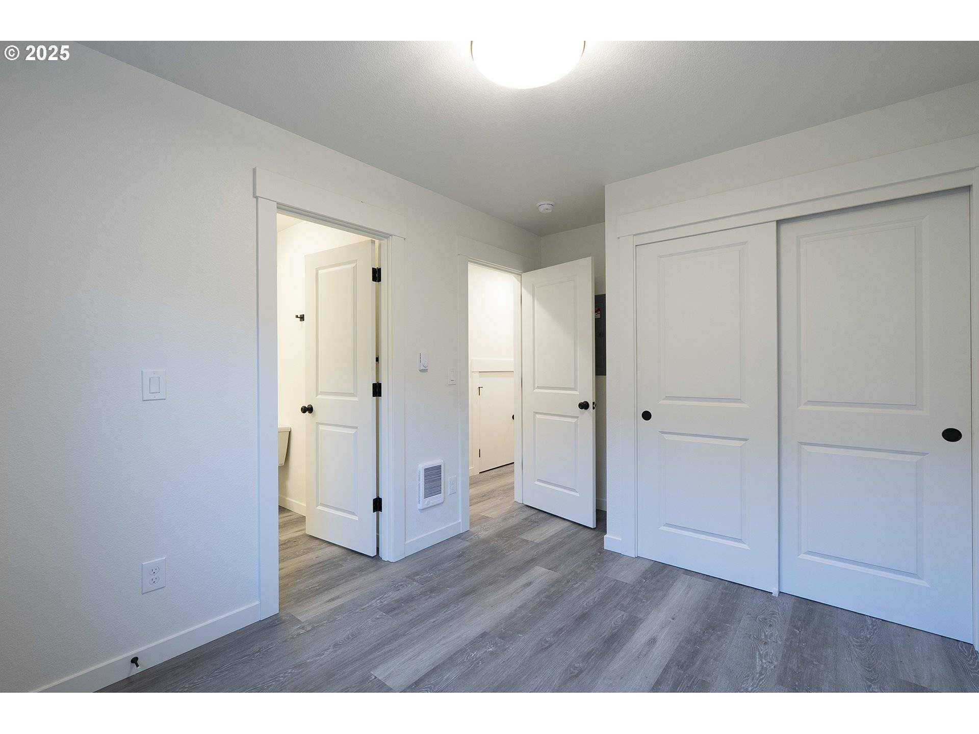 Portland, OR 97216,11191 SE STARK ST