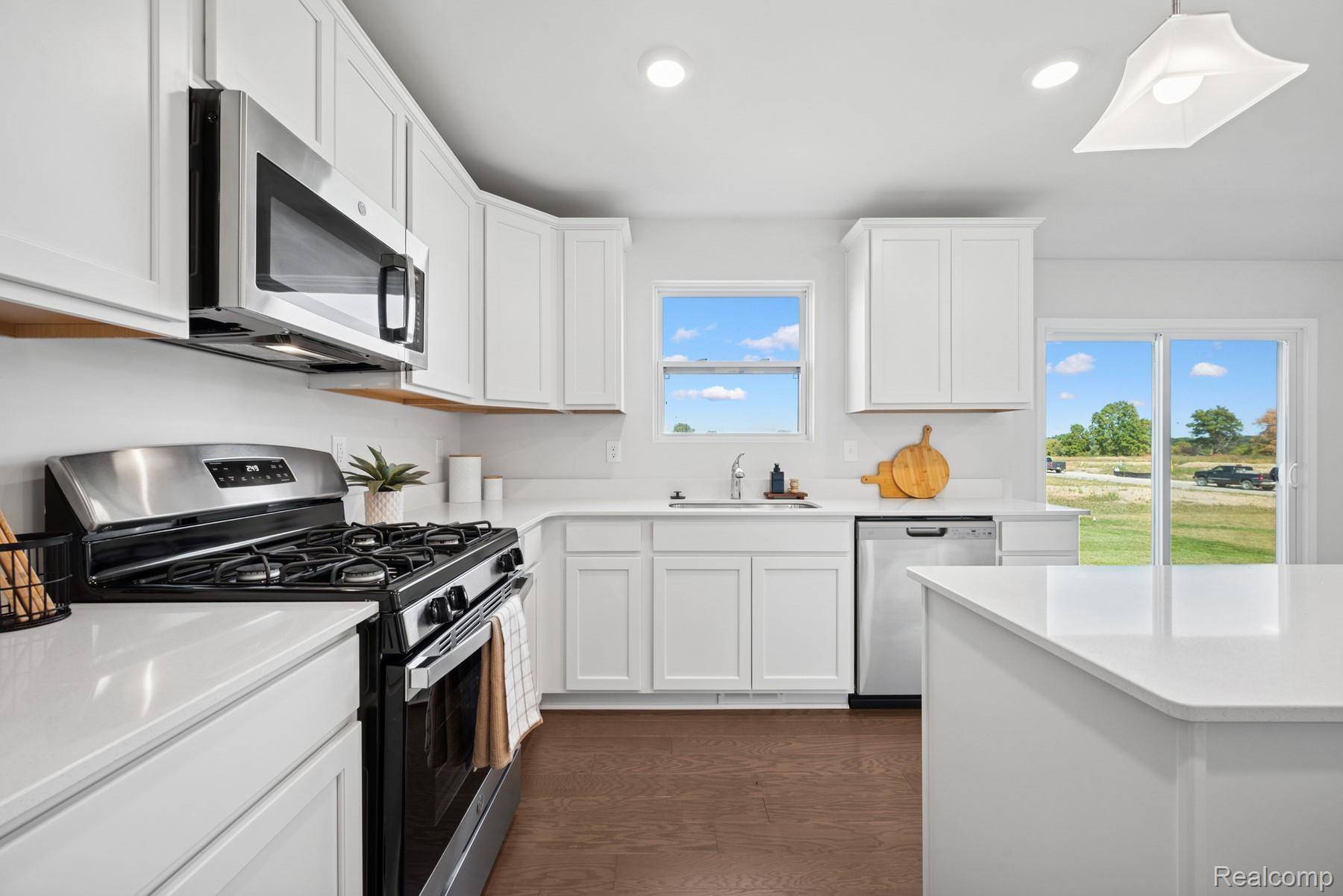 Chelsea, MI 48118,651 Countryside DR