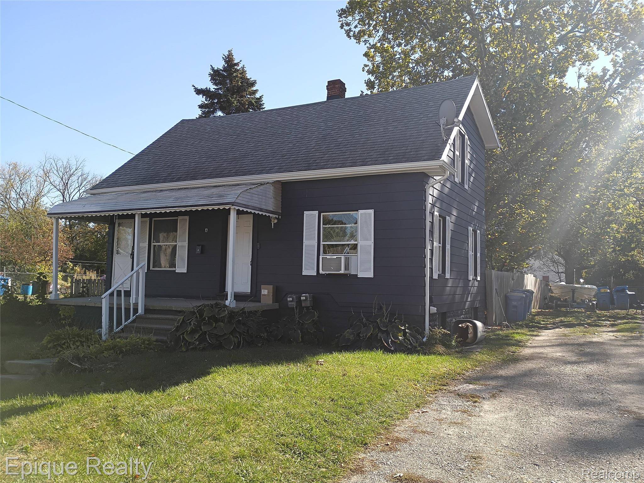 Waterford, MI 48328,949 Boston AVE