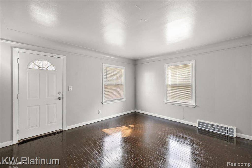 Detroit, MI 48224,19974 McCormick ST