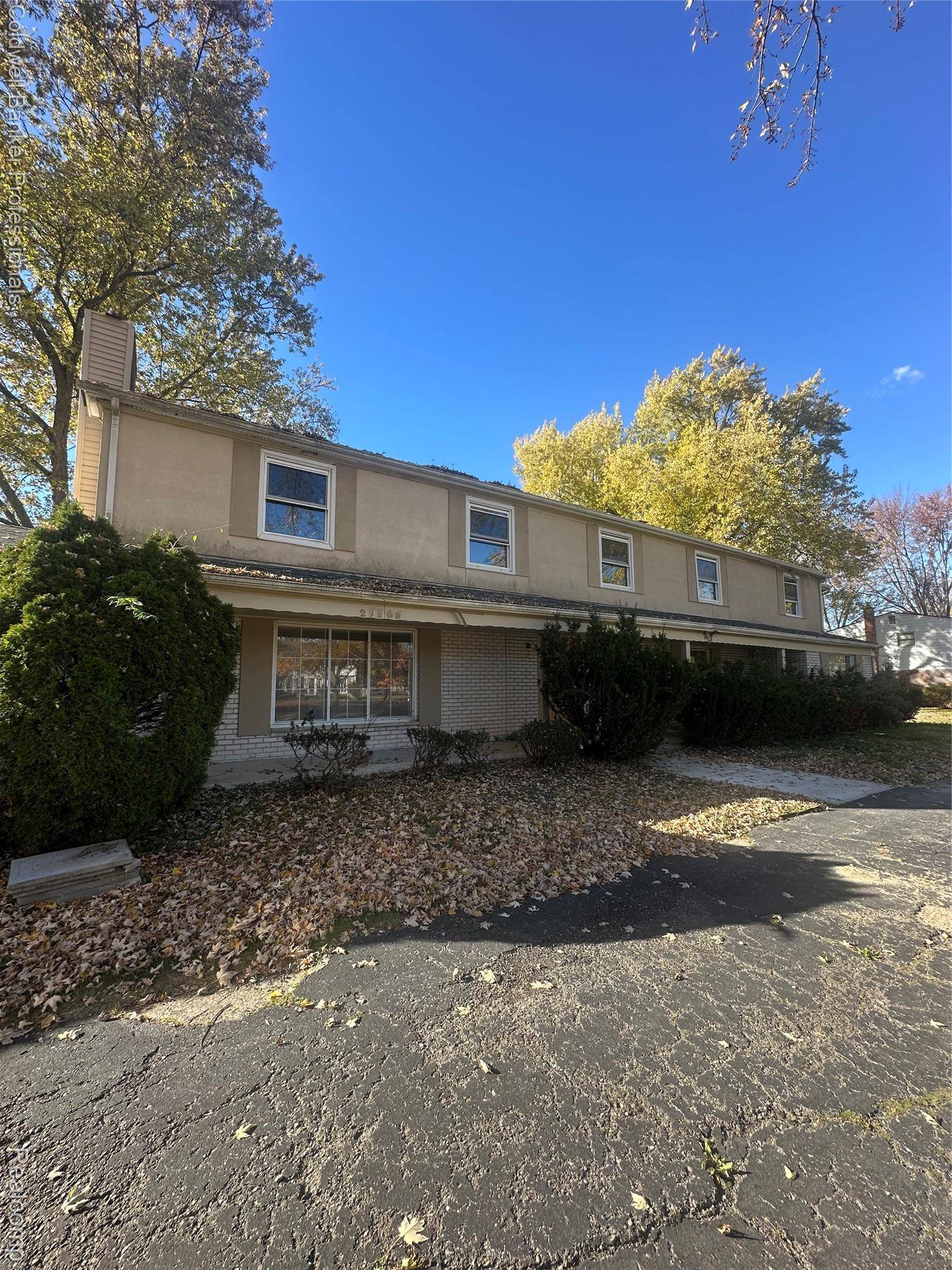 Southfield, MI 48076,29585 Woodhaven LN